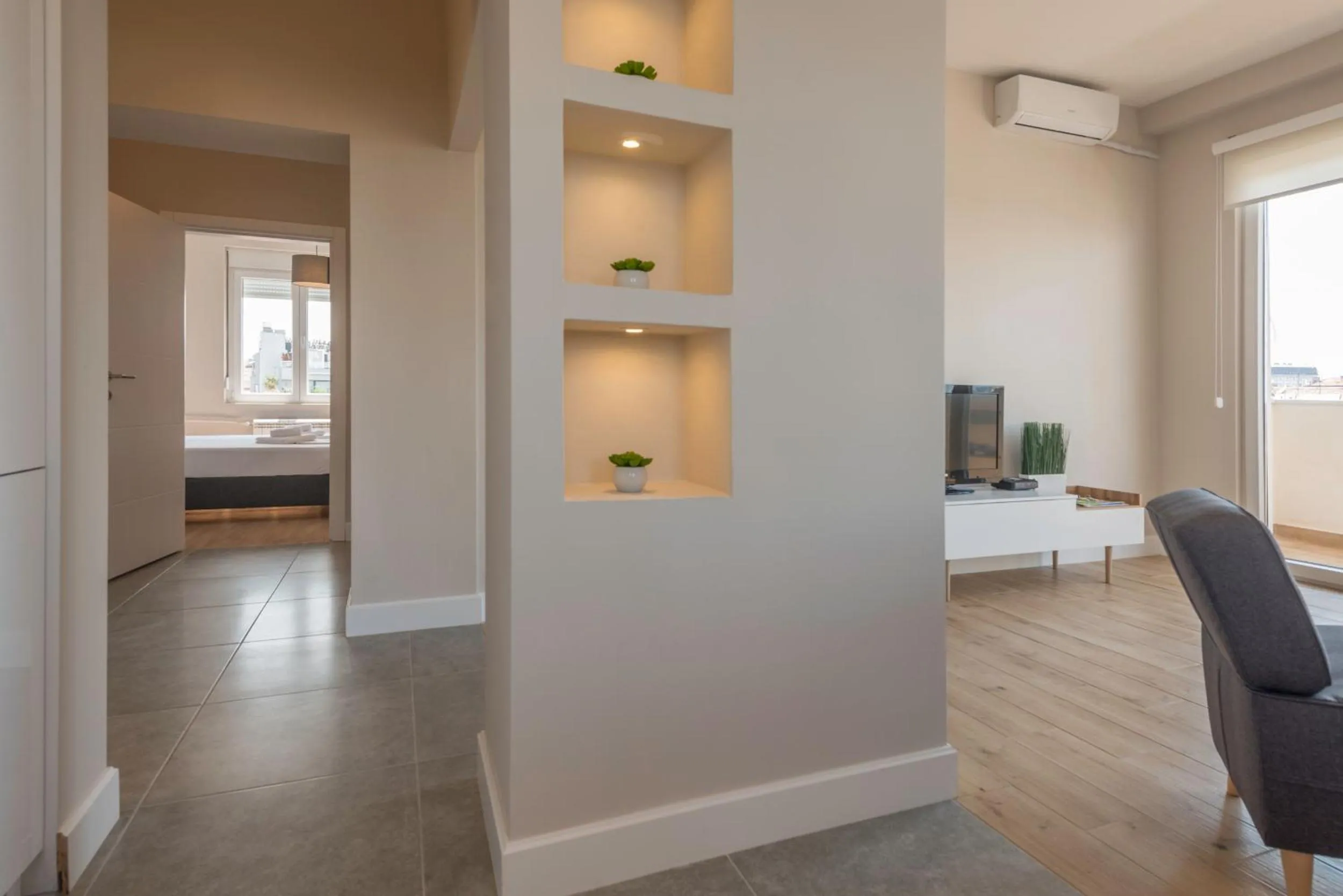 Photo of the whole room, Bed in Urban ZEN with View - City Break Apartments