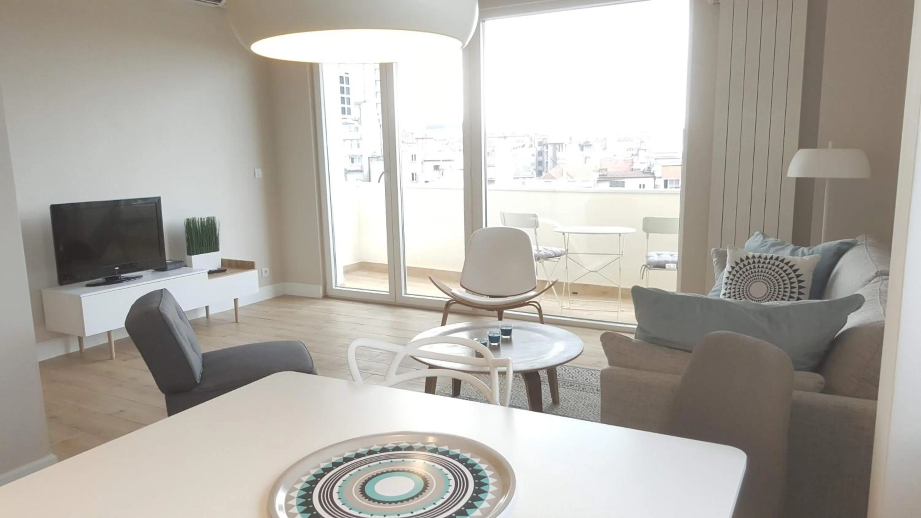 Living room in Urban ZEN with View - City Break Apartments