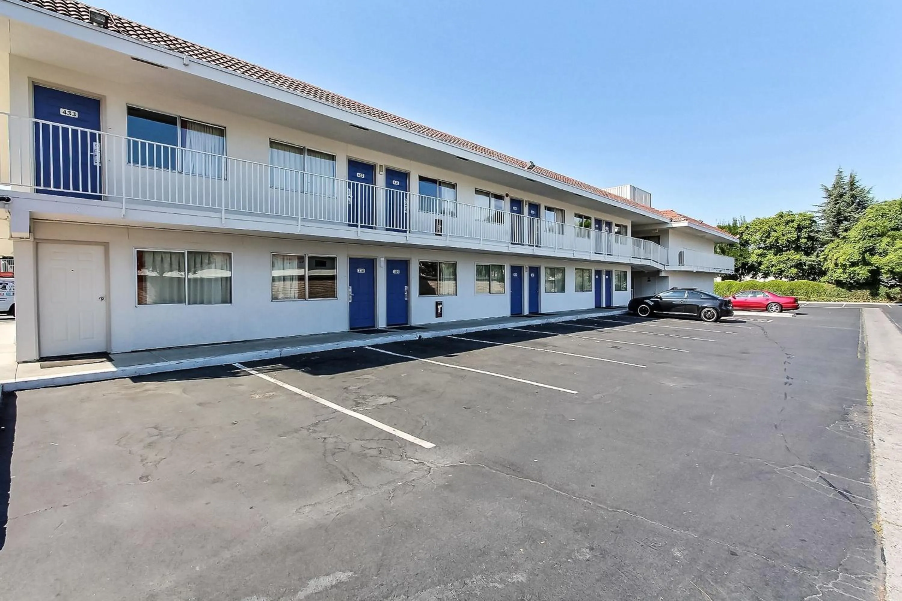 Property building in Motel 6-San Jose, CA - South