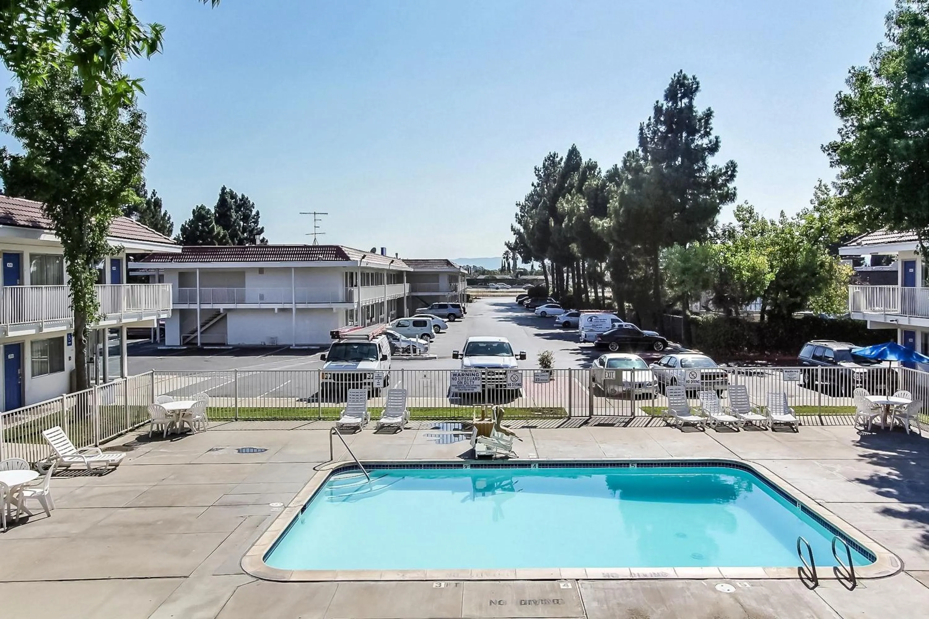 Property building in Motel 6-San Jose, CA - South