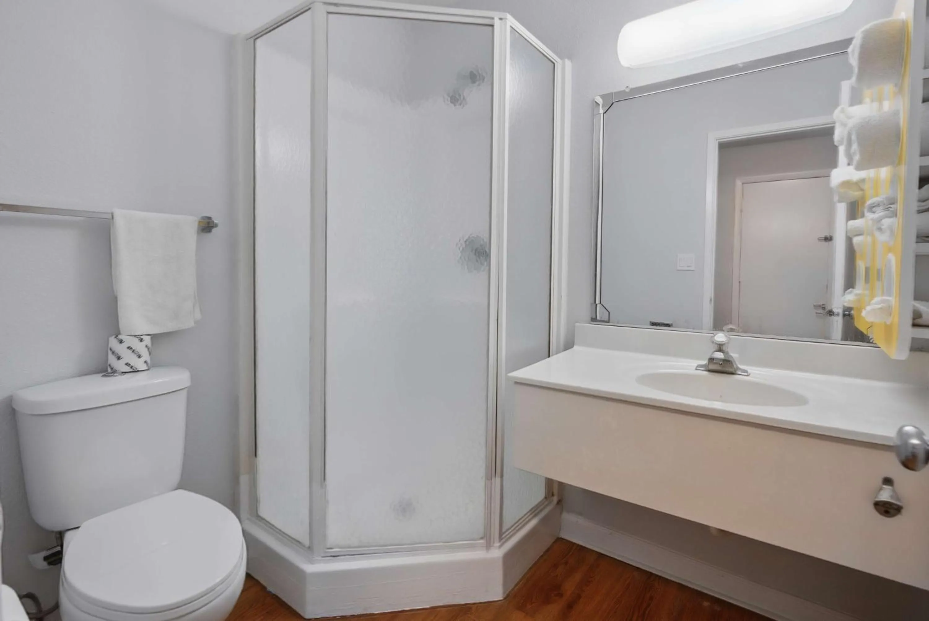 Bathroom in Motel 6-Normal, IL - Bloomington Area