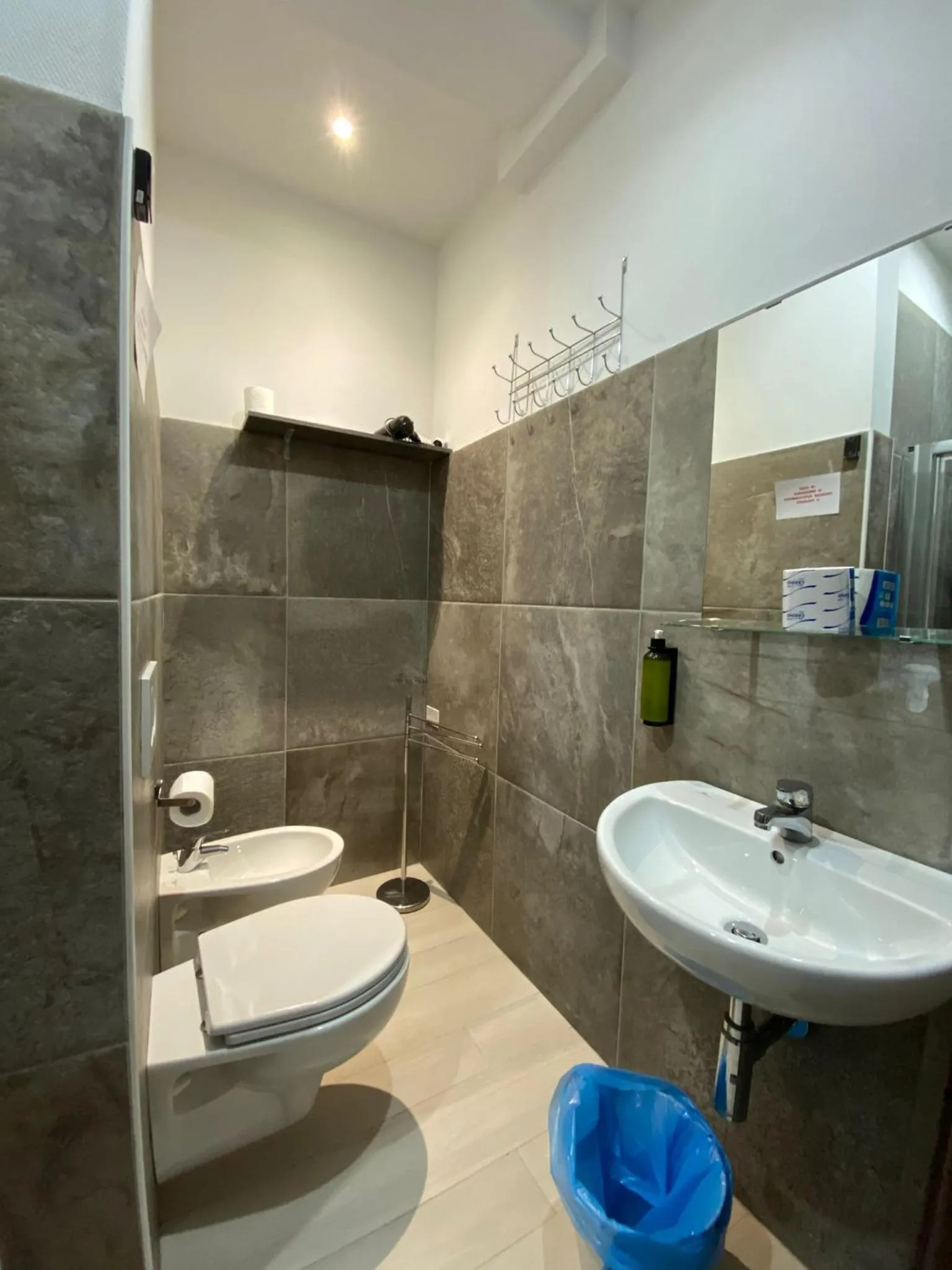 Shower in Hotel Villa Joseph