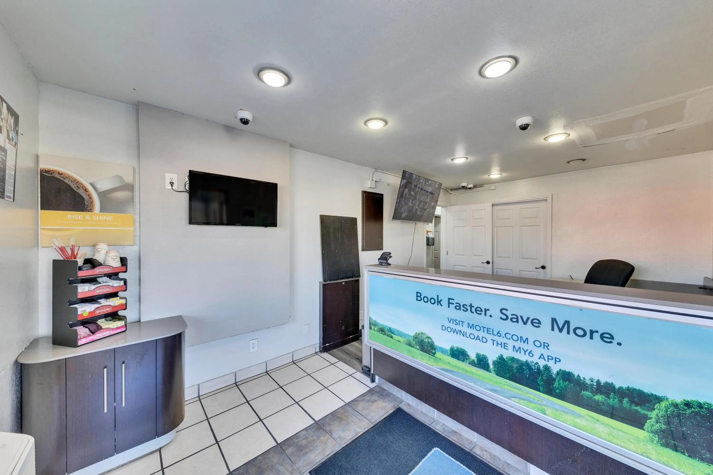 Lobby or reception in Motel 6-Austin, TX - Airport - South