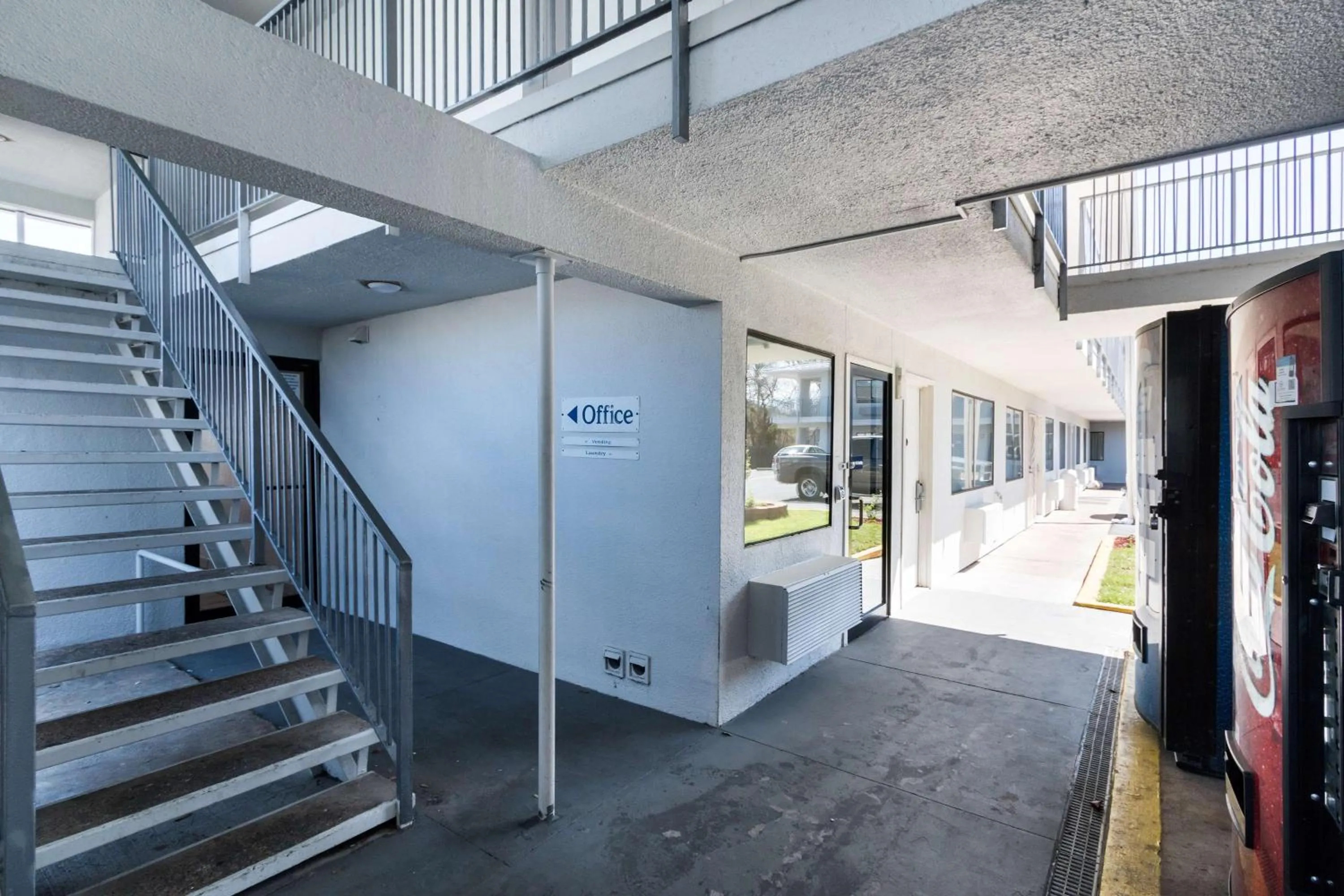 On site in Motel 6-Austin, TX - Airport - South