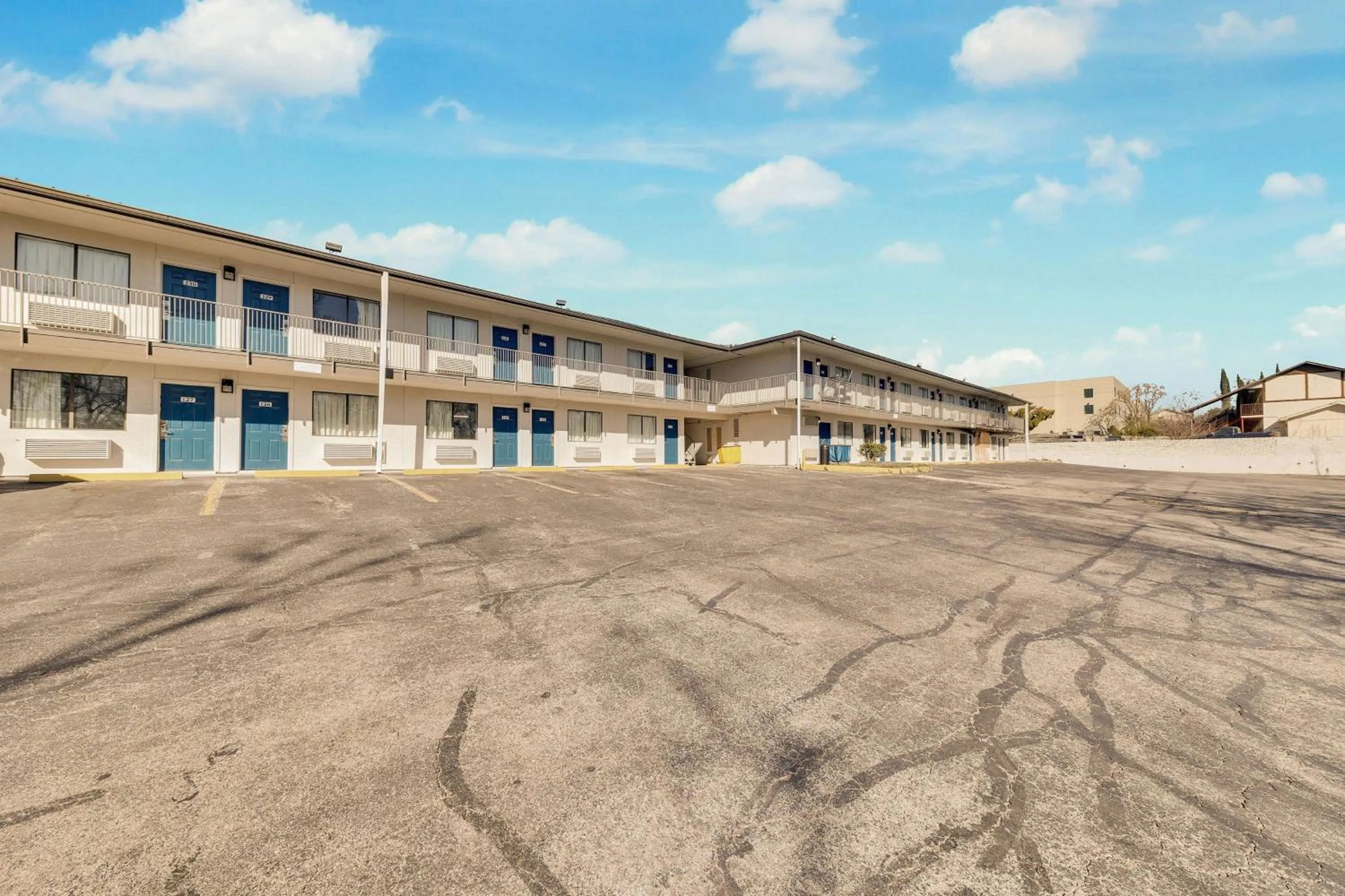 Property building in Motel 6-Austin, TX - Airport - South