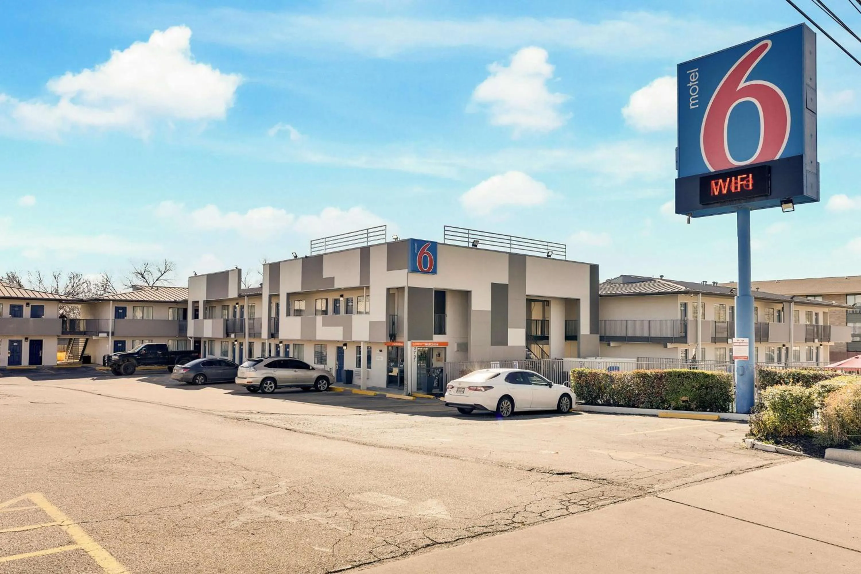 Property building in Motel 6-Austin, TX - Airport - South