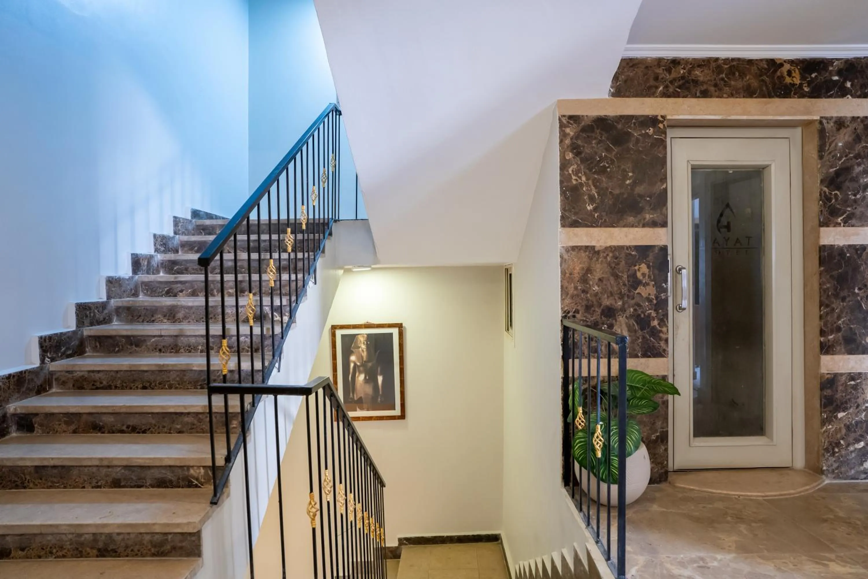 Hayat Pyramids View Hotel