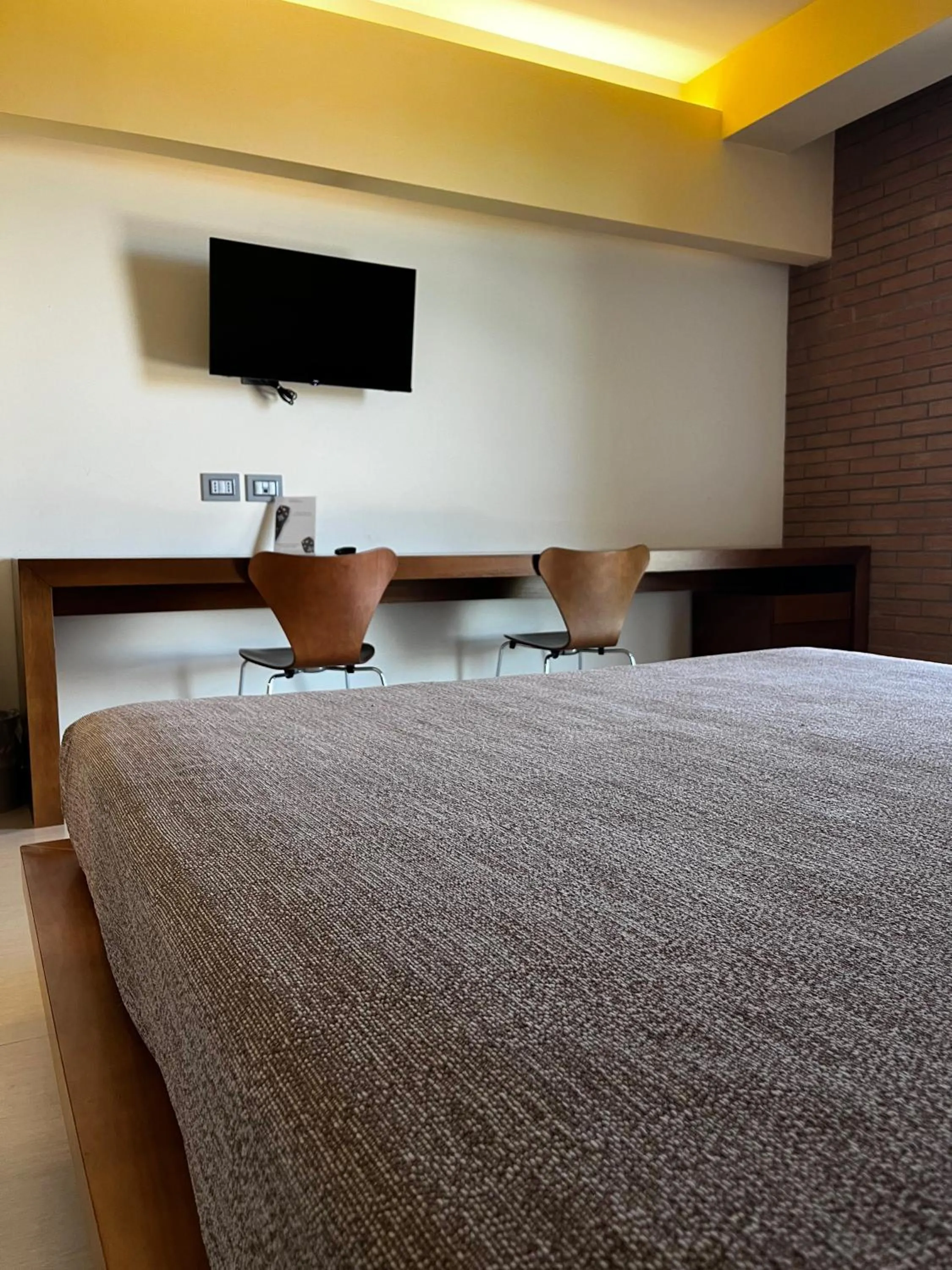 Shower, Bed in don guglielmo panoramic hotel & spa