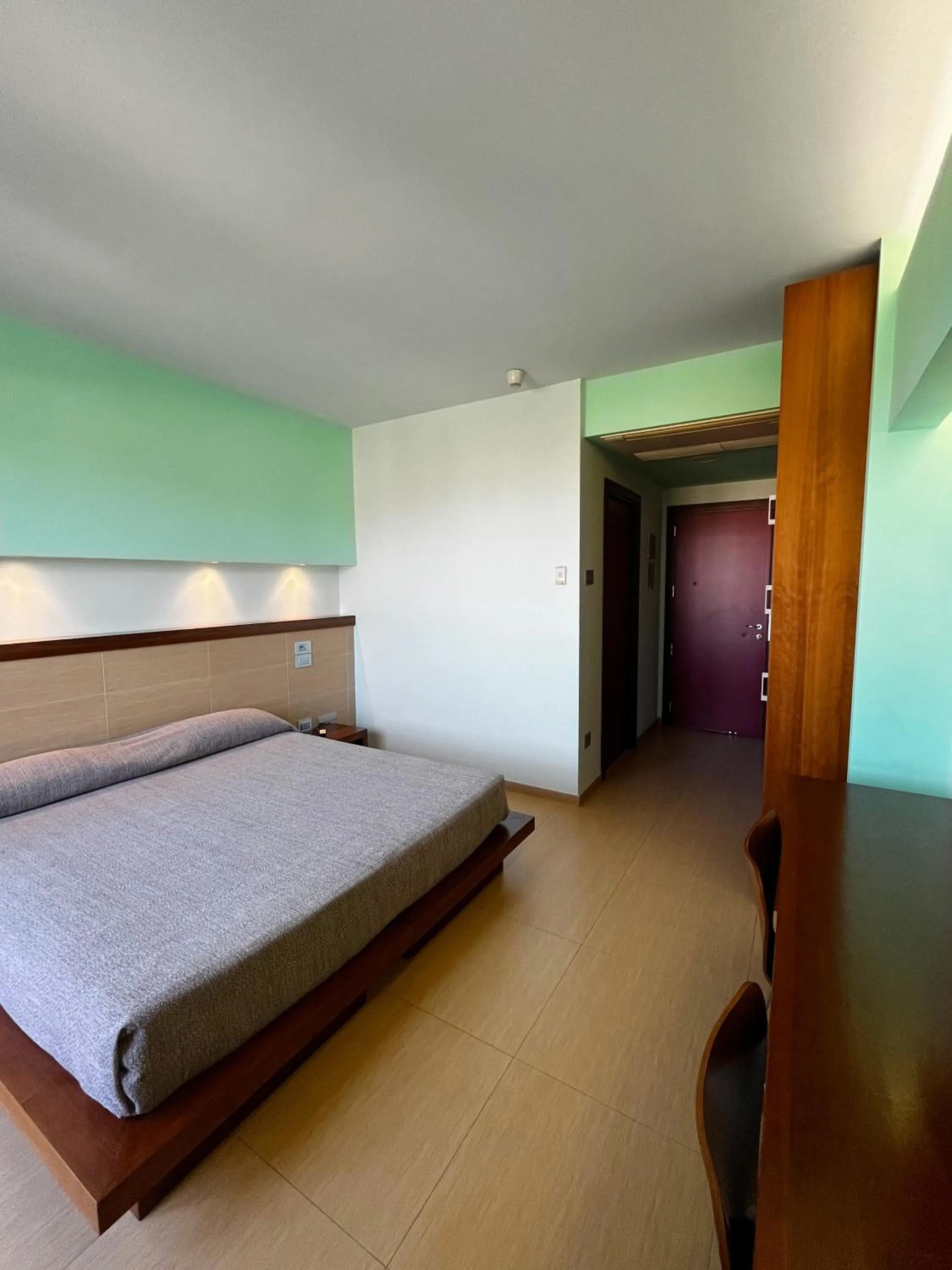 Shower, Bed in don guglielmo panoramic hotel & spa