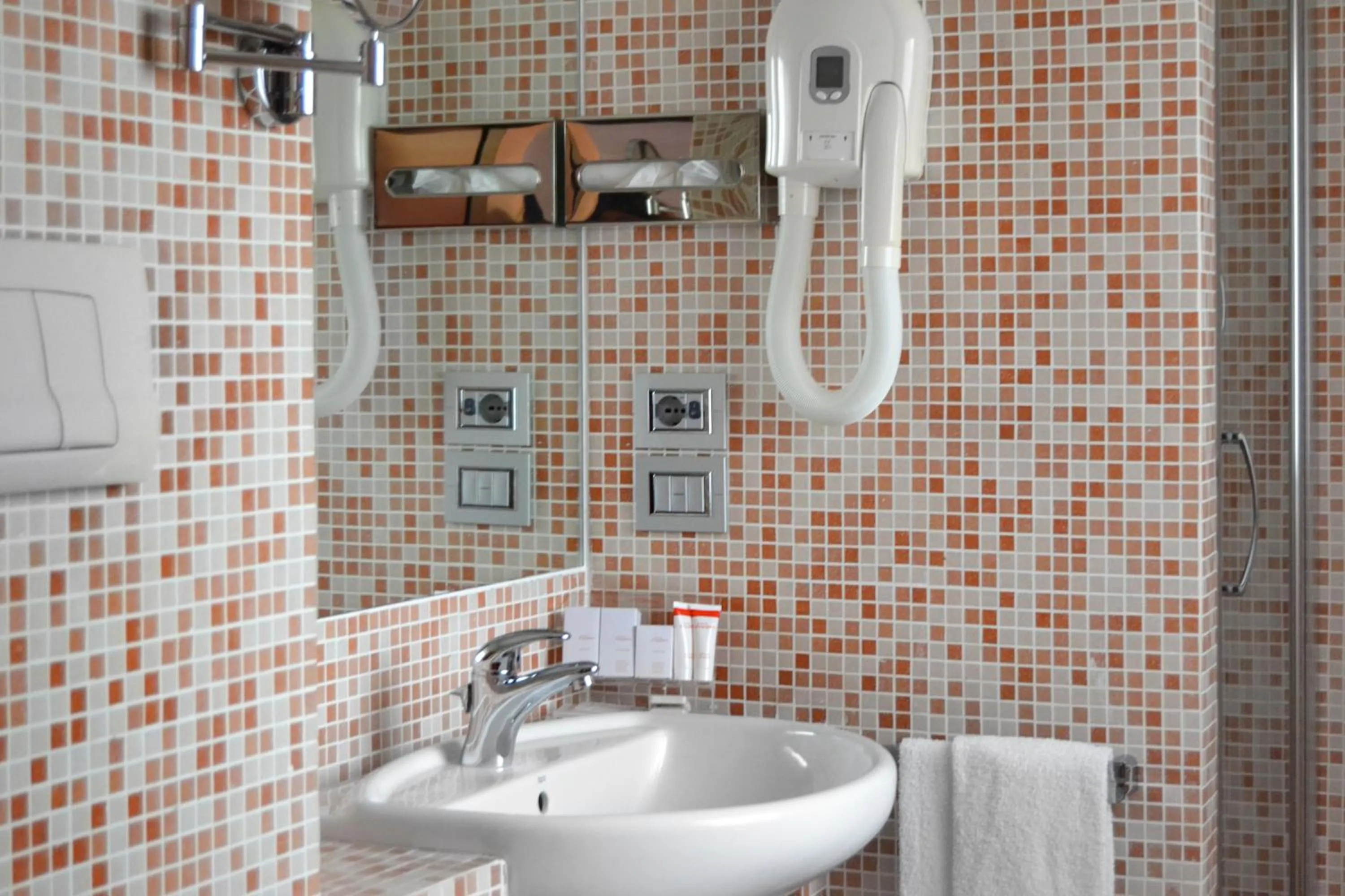 Bathroom in don guglielmo panoramic hotel & spa