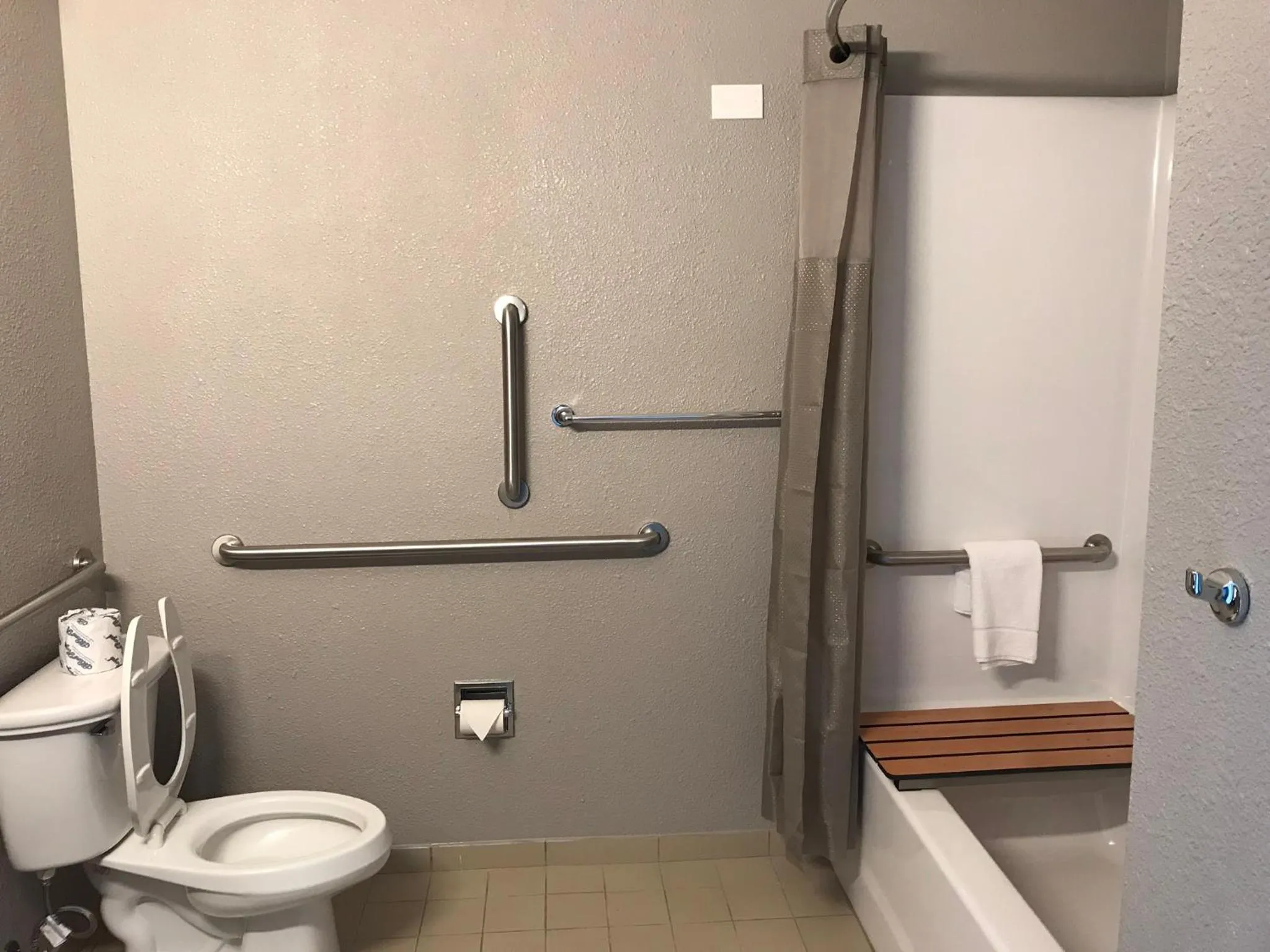Bathroom in Motel 6-Fort Wayne, IN