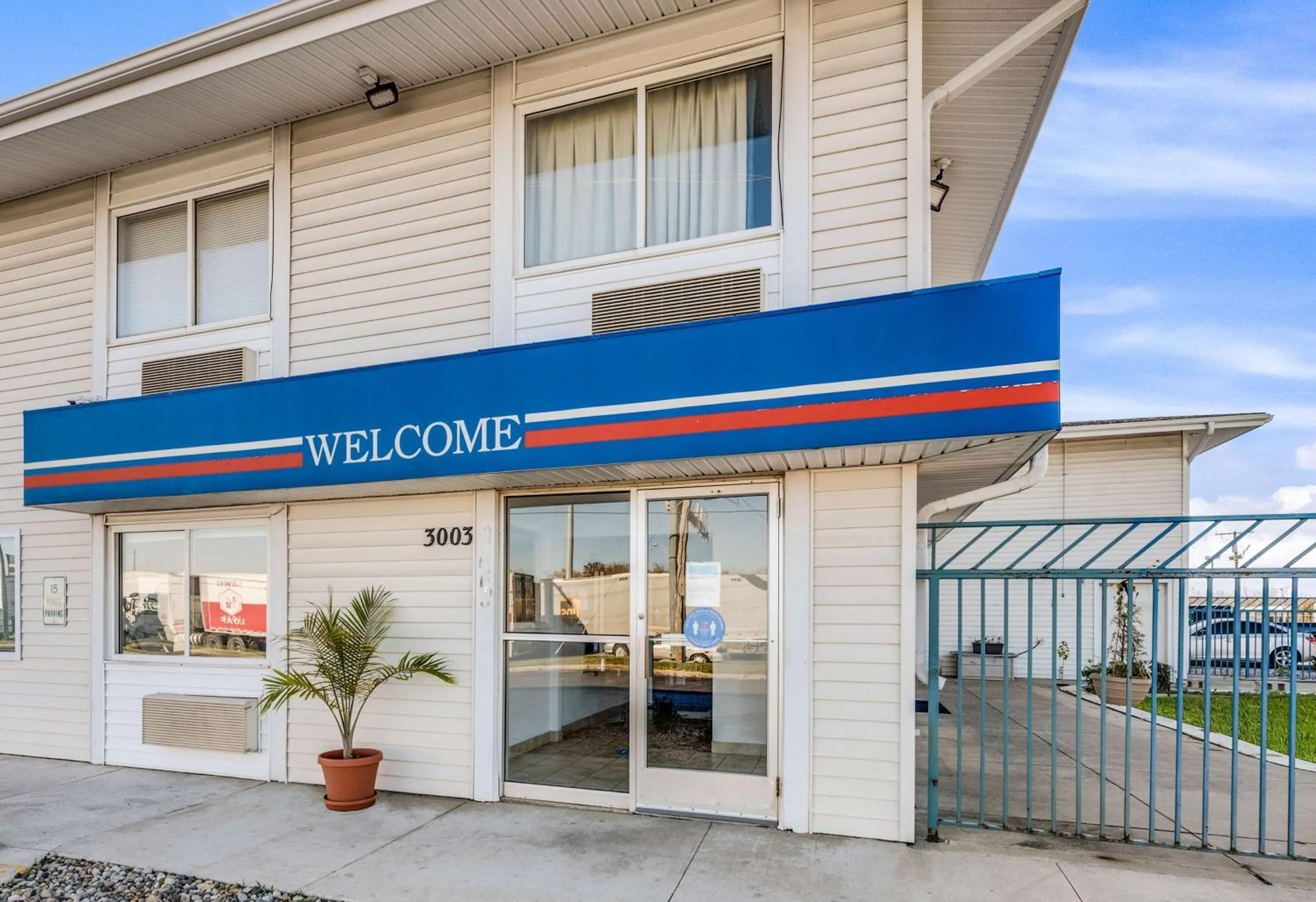 Property building in Motel 6-Fort Wayne, IN