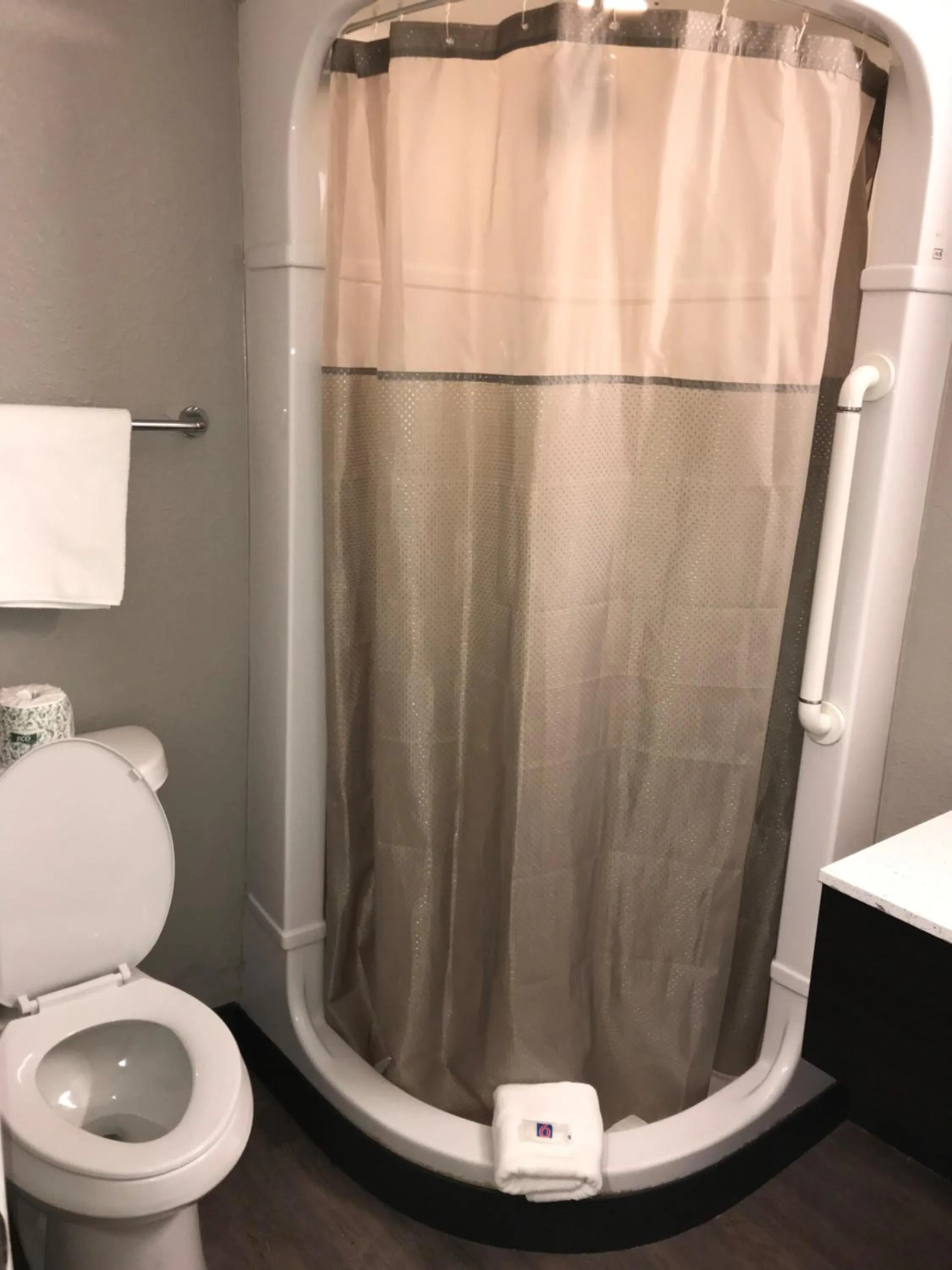 Shower in Motel 6-Fort Wayne, IN