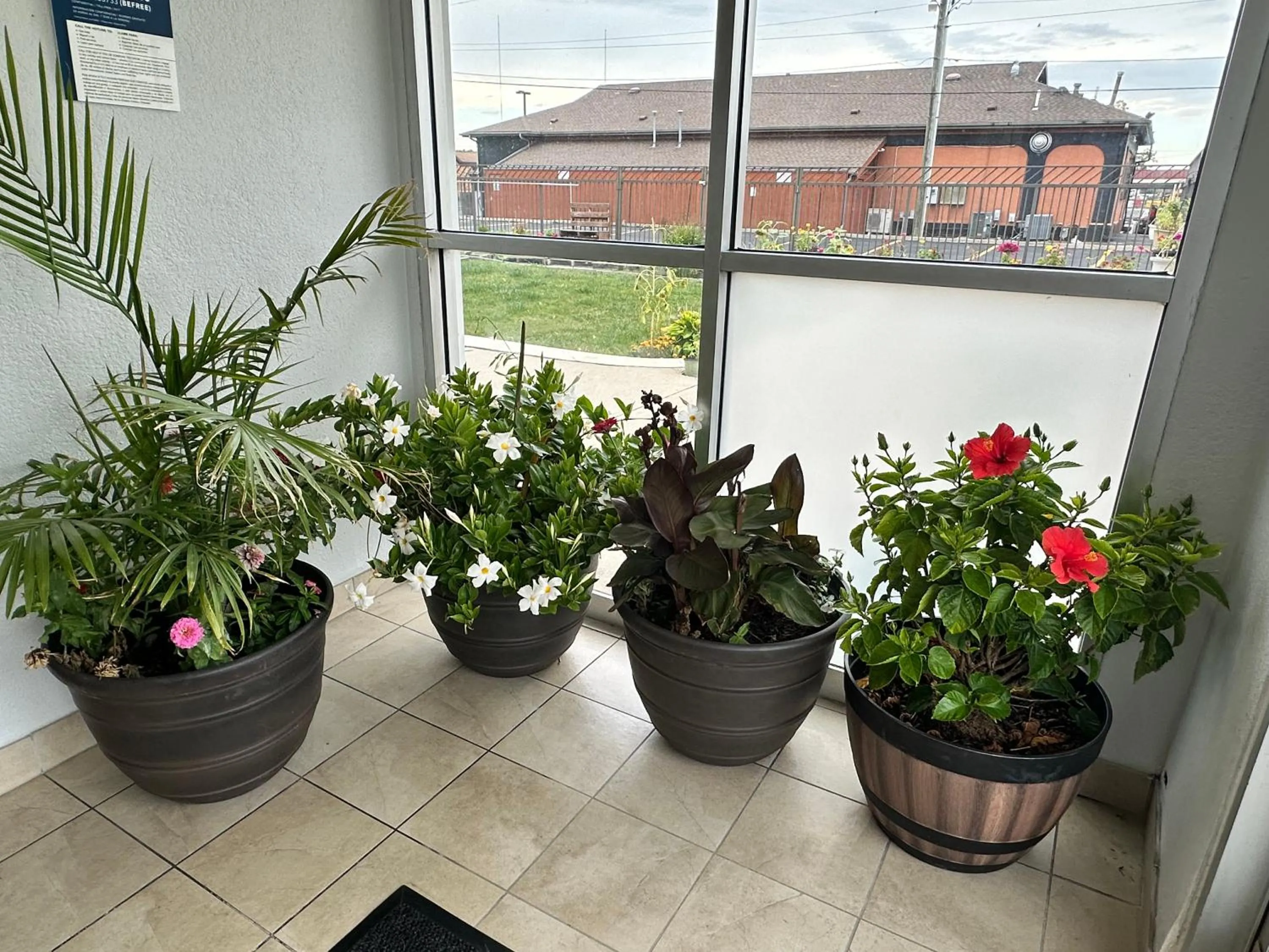 Property building in Motel 6-Fort Wayne, IN