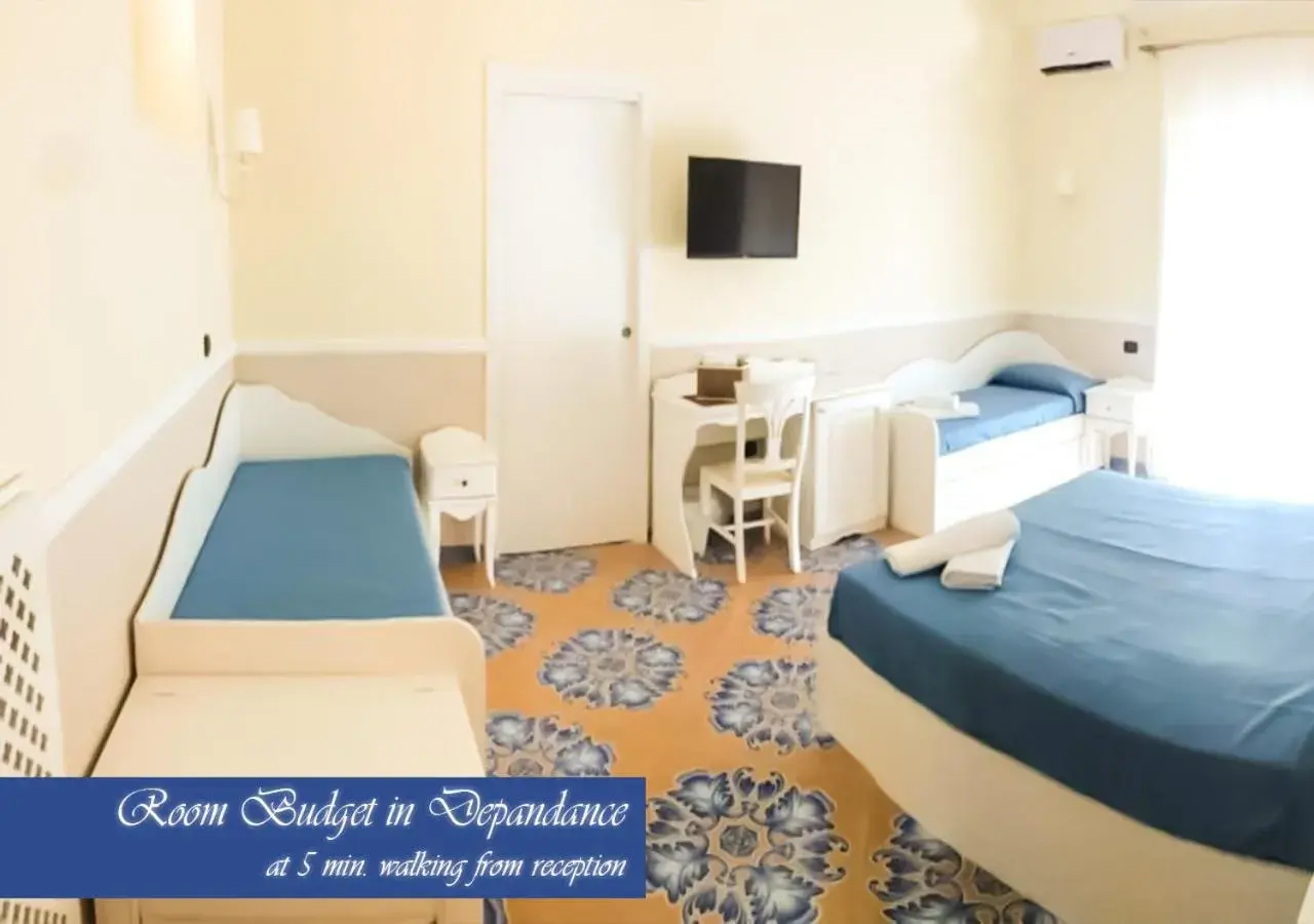 Budget Double or Twin Room - Annex in Bed & Breakfast Medea Budget Double or Twin Room - Annex in Bed & Breakfast Medea