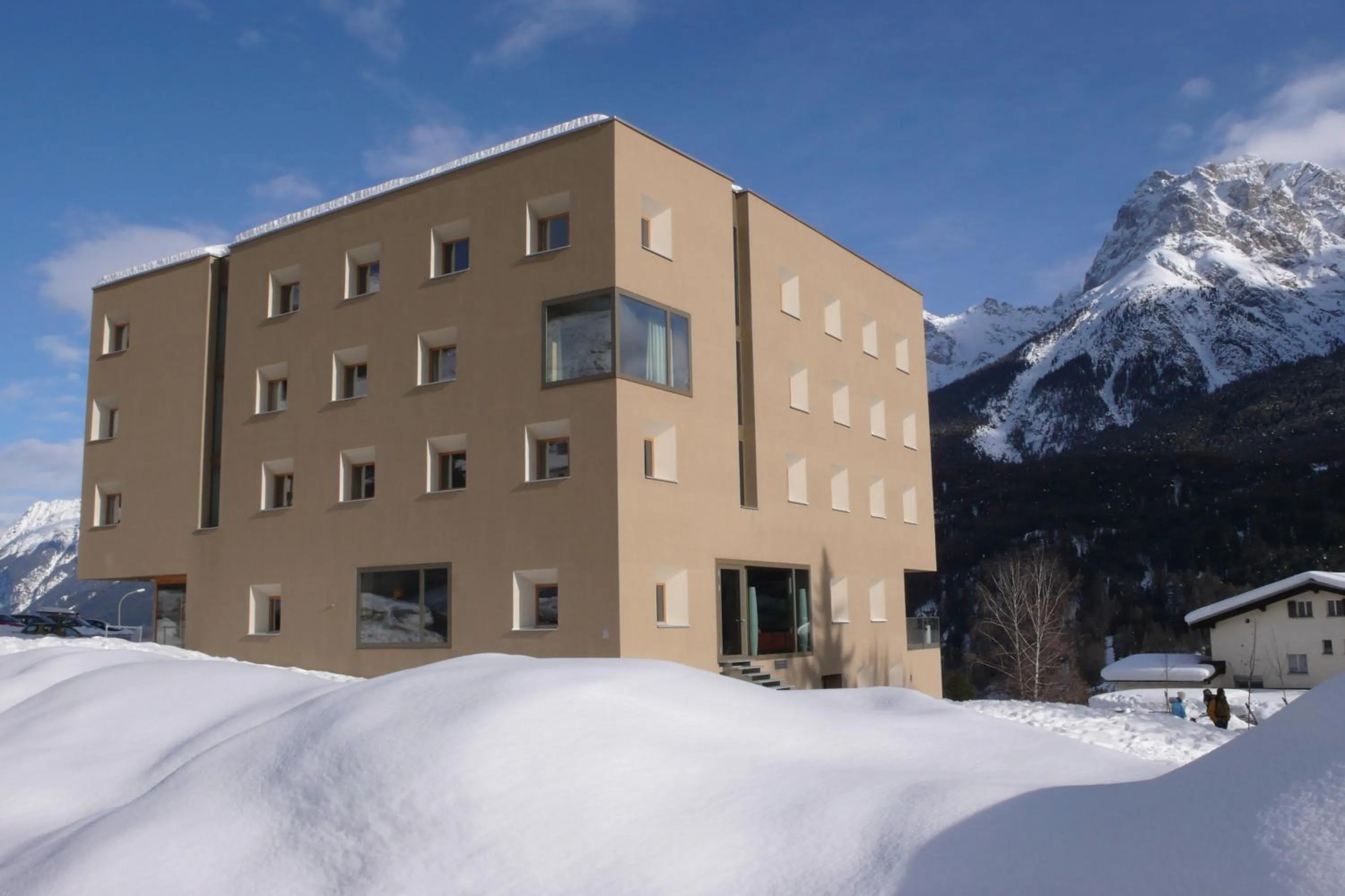 Facade/entrance in Scuol Youth Hostel
