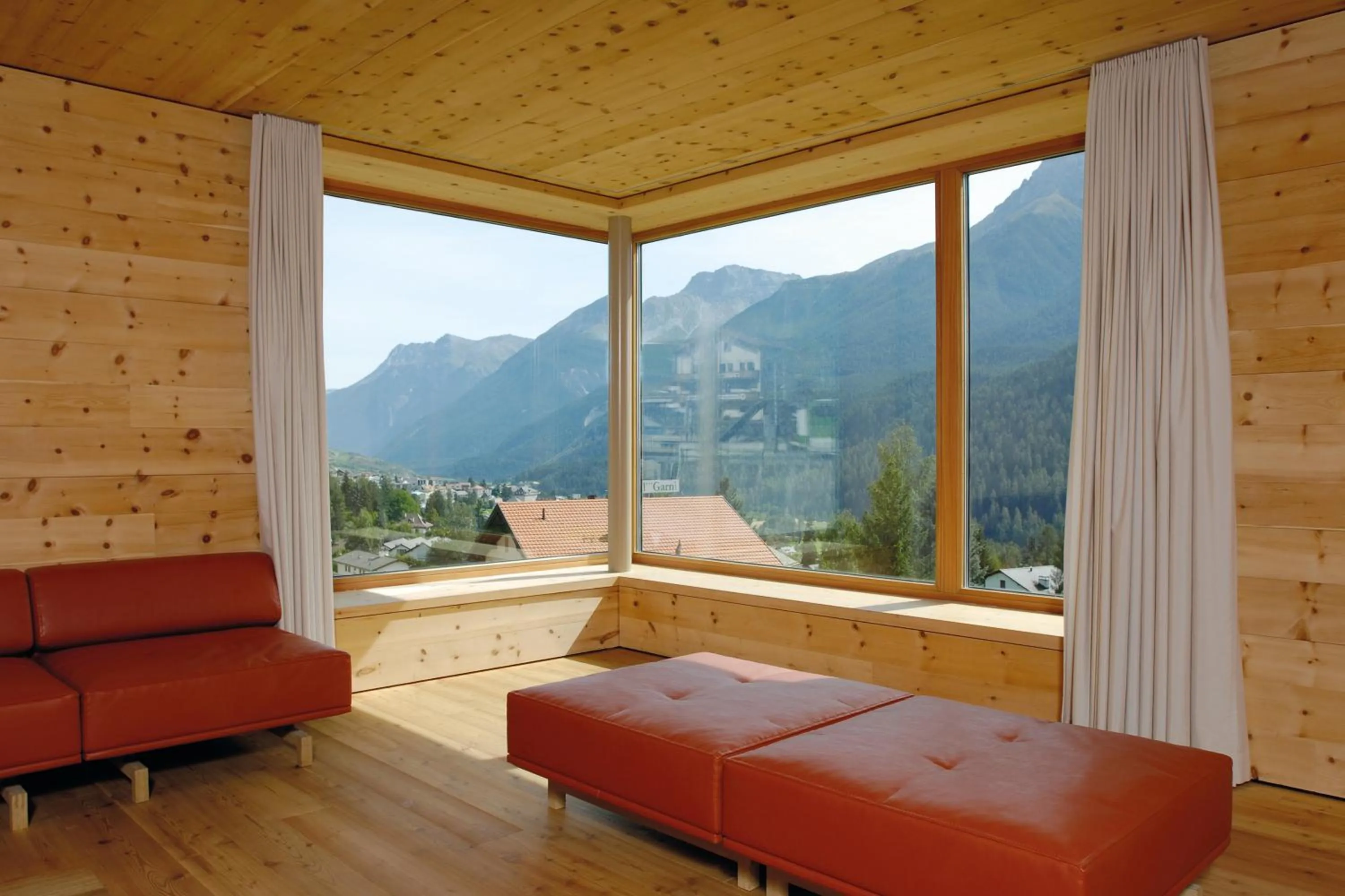 Lounge or bar in Scuol Youth Hostel