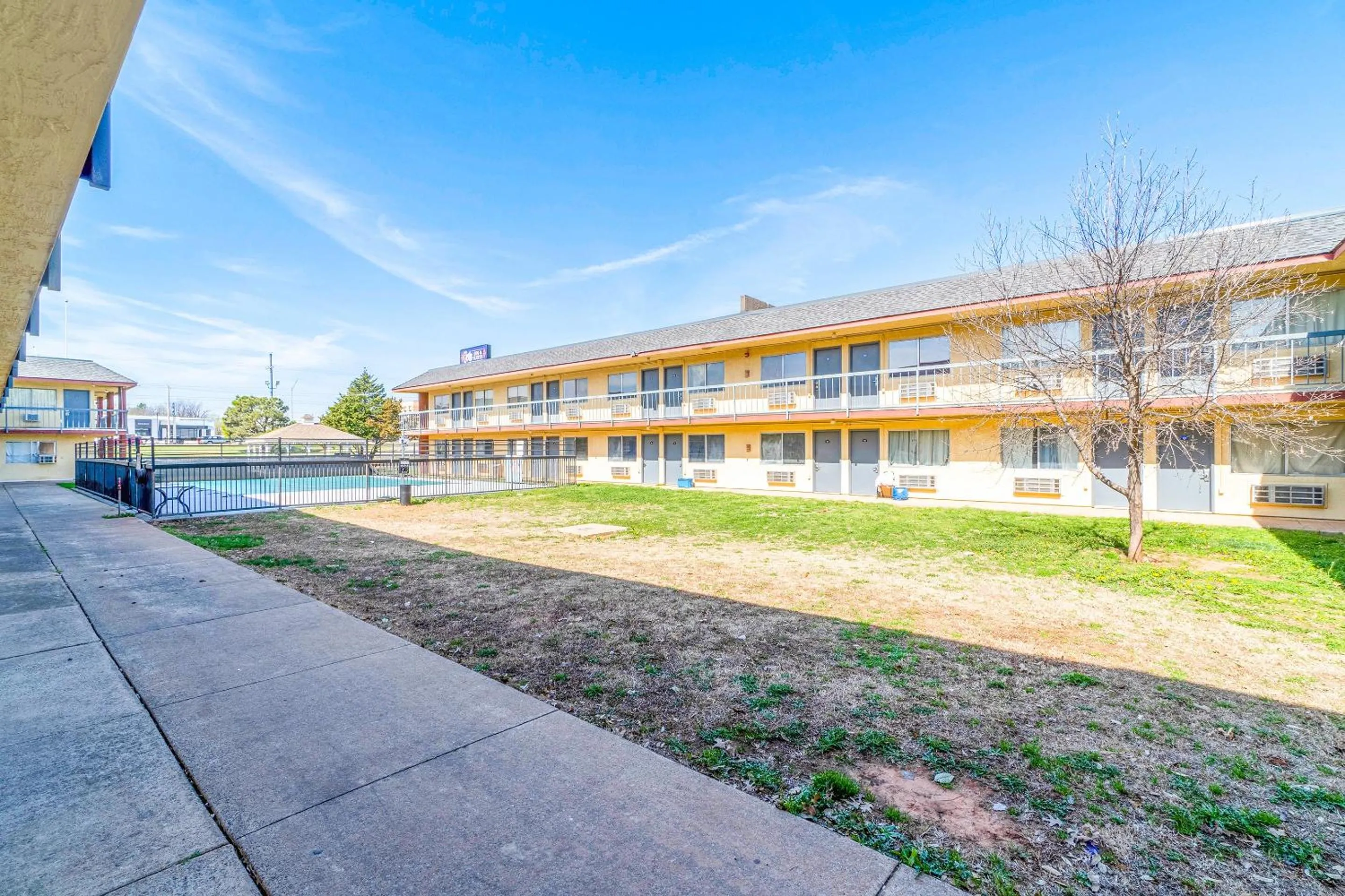 Garden in Castle Inn & Suites By OYO Chickasha