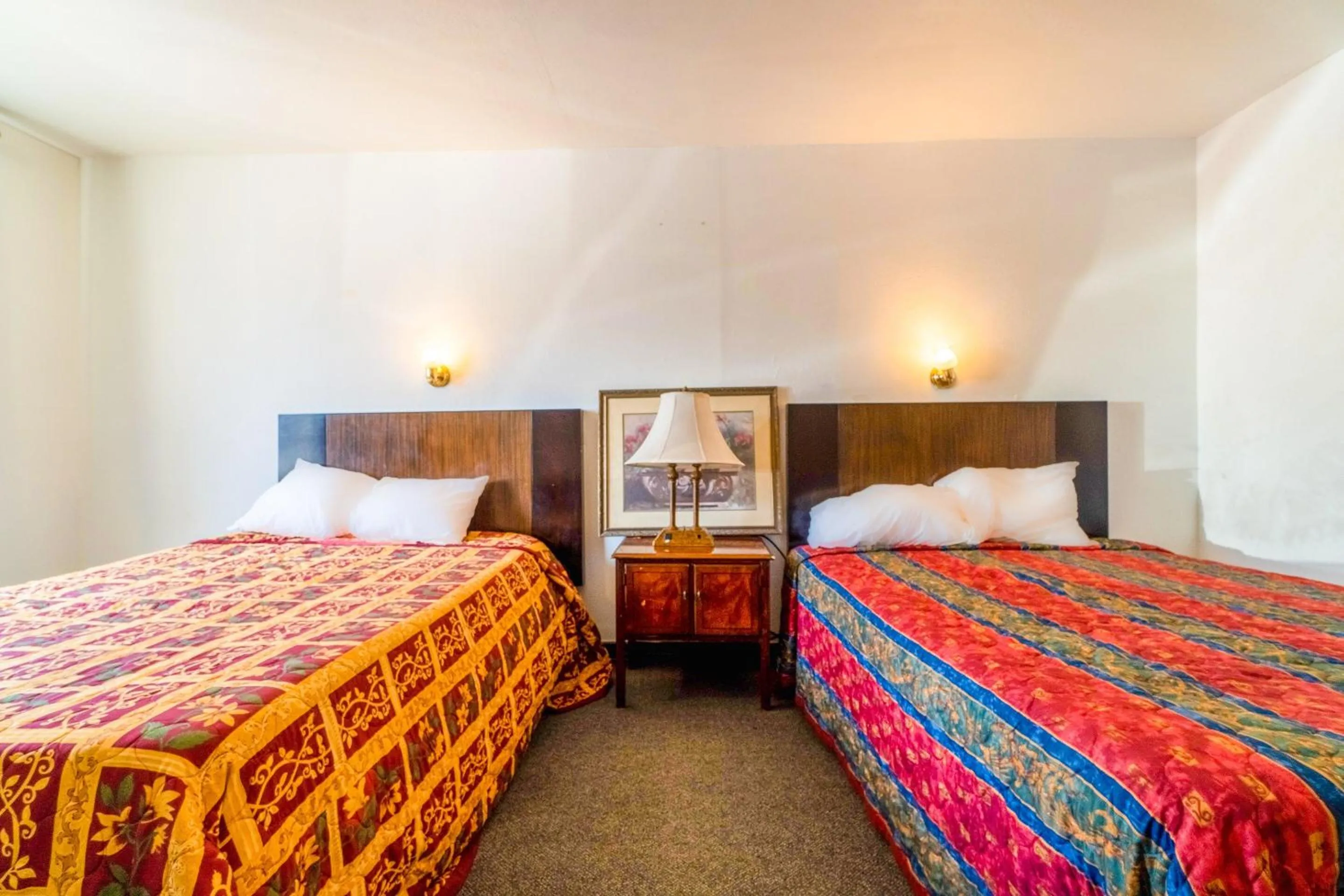 Bedroom, Bed in Castle Inn & Suites By OYO Chickasha