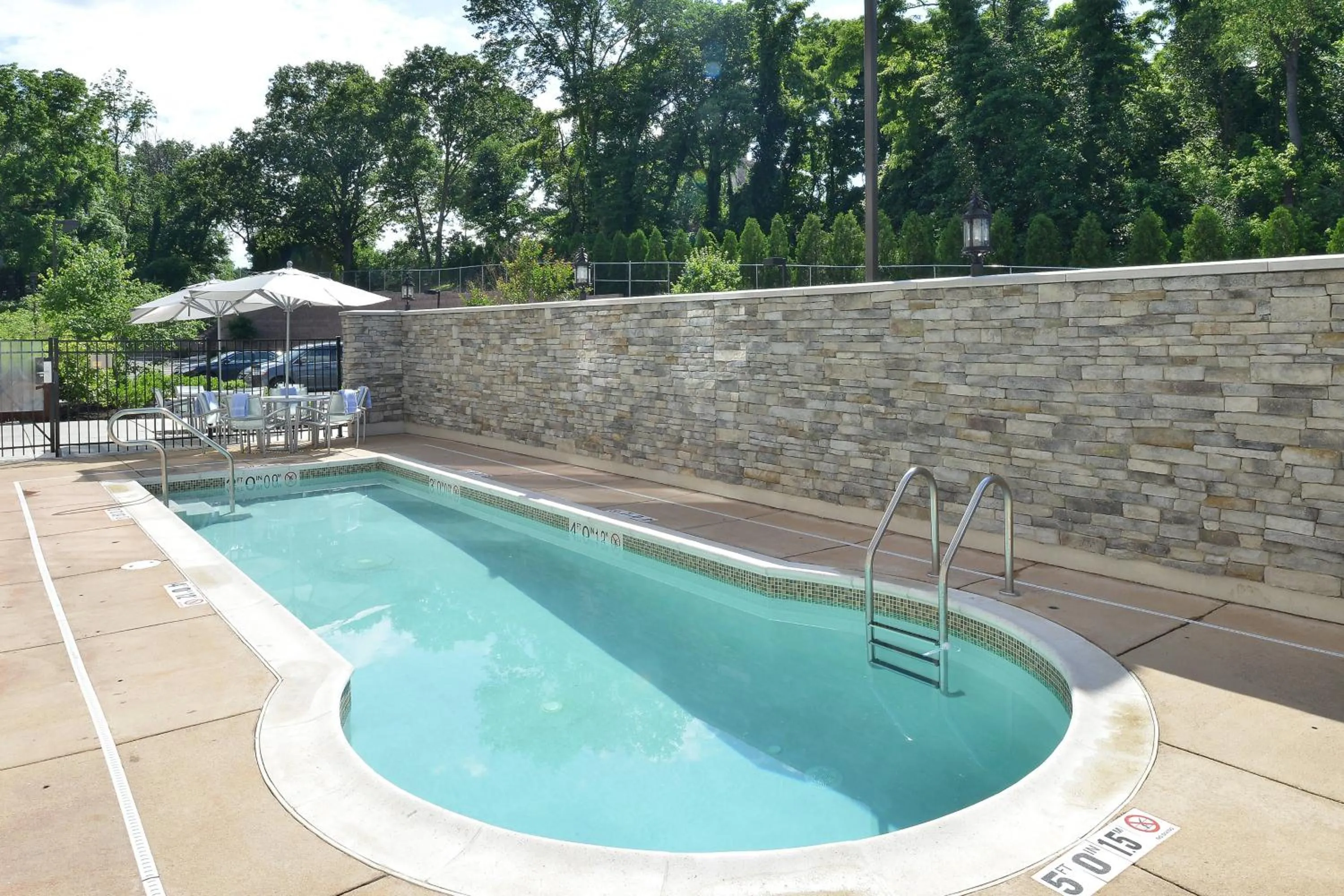Swimming pool in SpringHill Suites by Marriott Philadelphia Valley Forge/King of Prussia