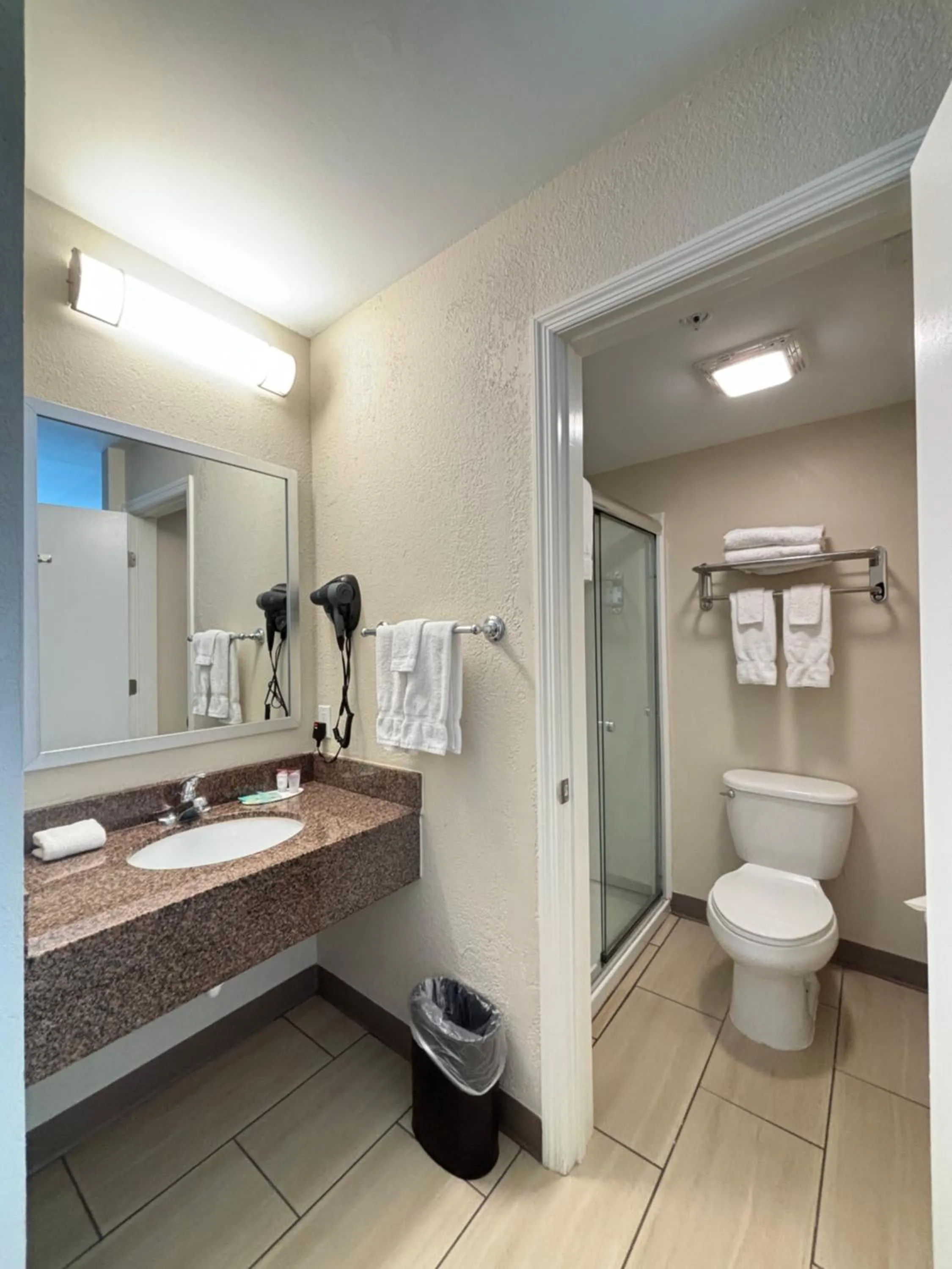 Baymont by Wyndham Lake Park Valdosta I75