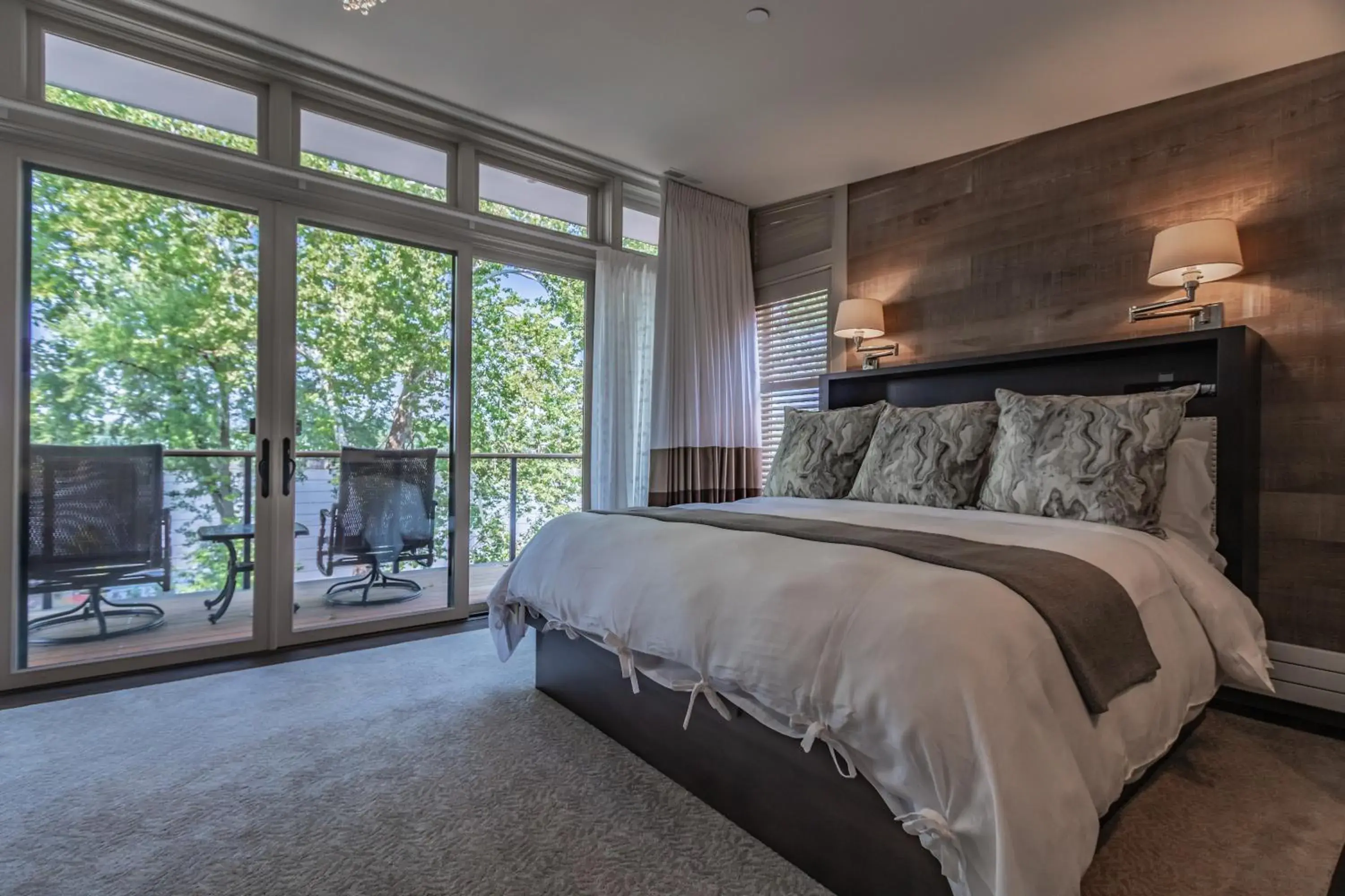 Deluxe King Suite in Carriage House New Hope Deluxe King Suite in Carriage House New Hope