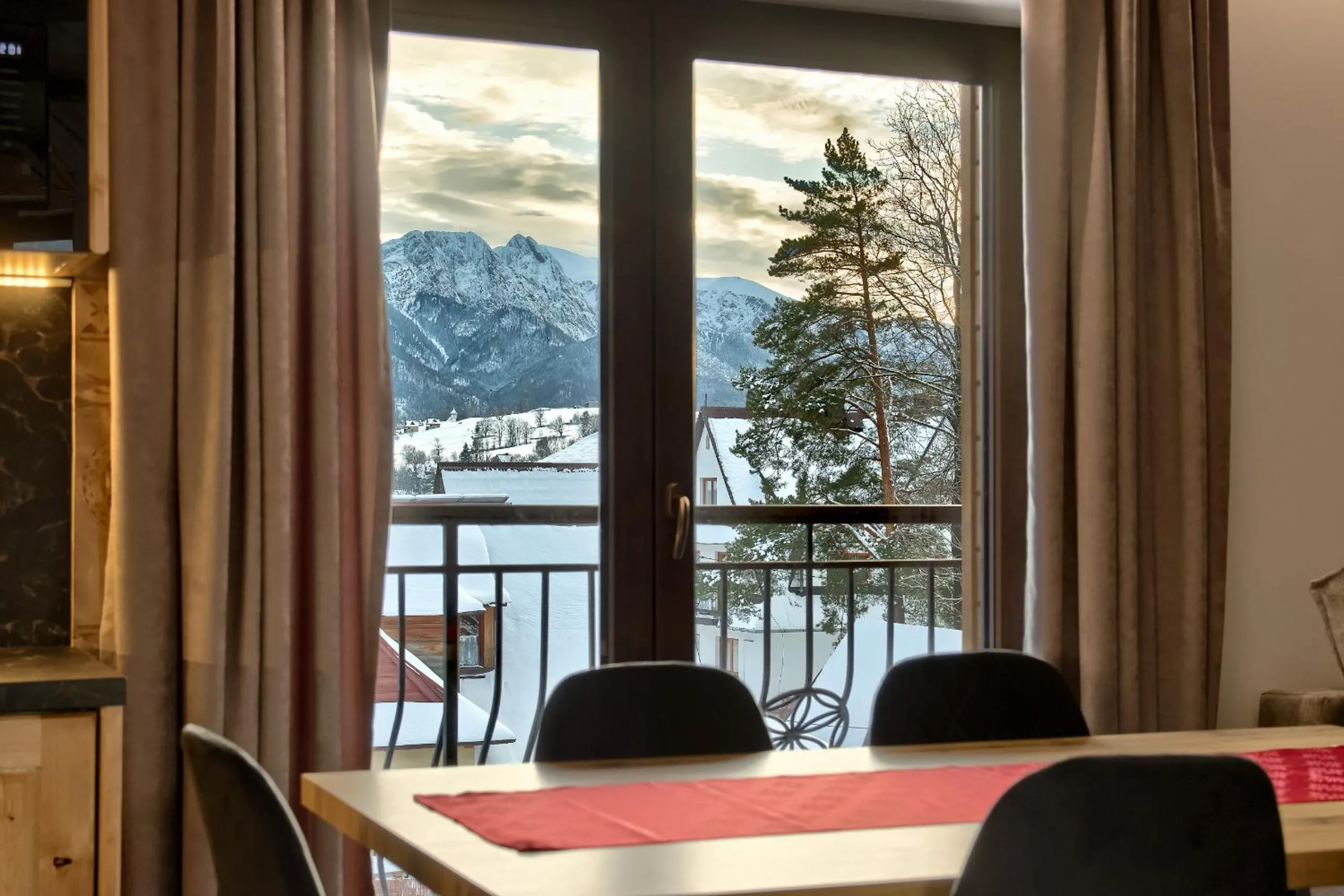 Natural landscape in Apartamenty Willa Kamila Zakopane z Jacuzzi