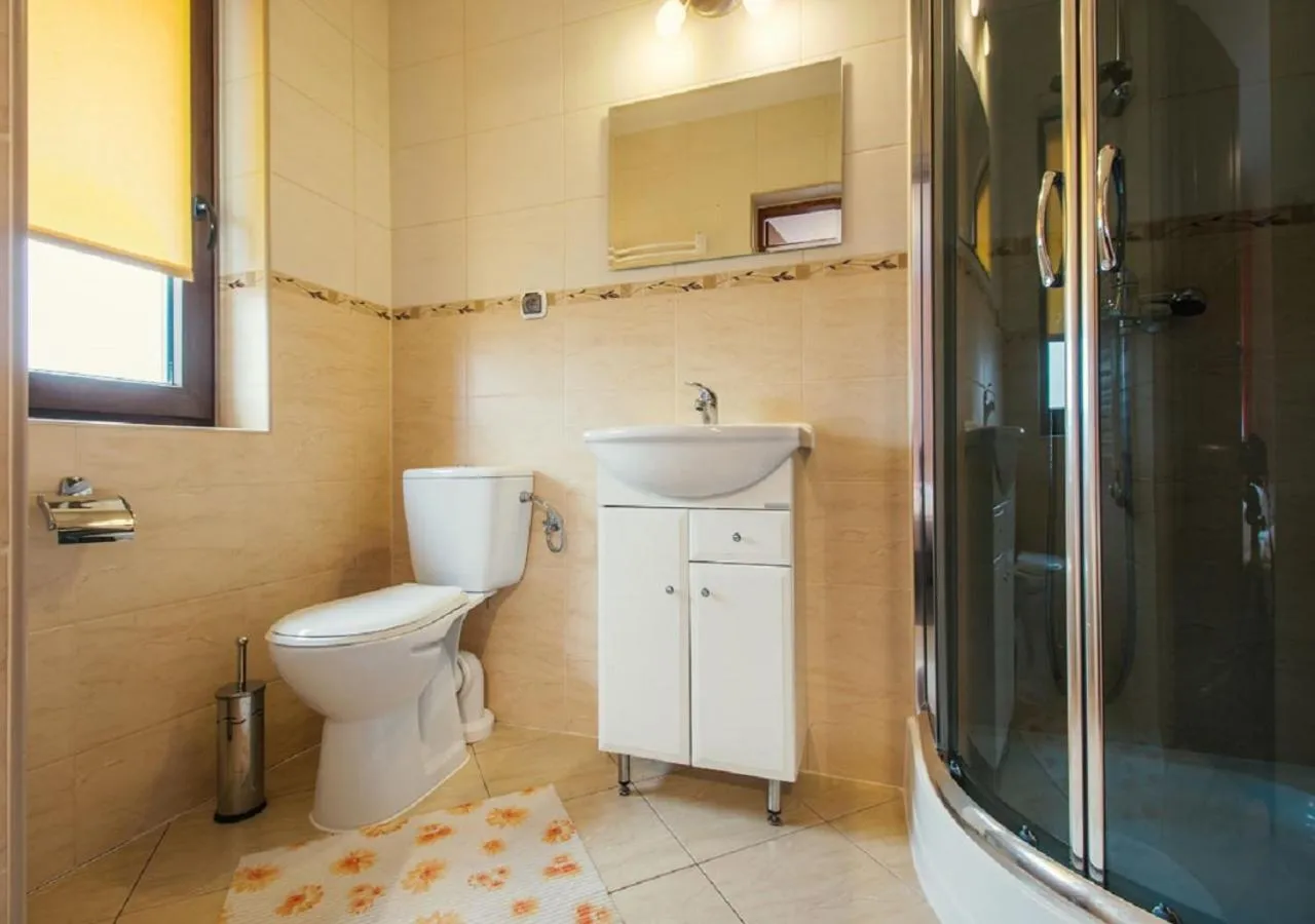 Shower in Apartamenty Willa Kamila Zakopane z Jacuzzi