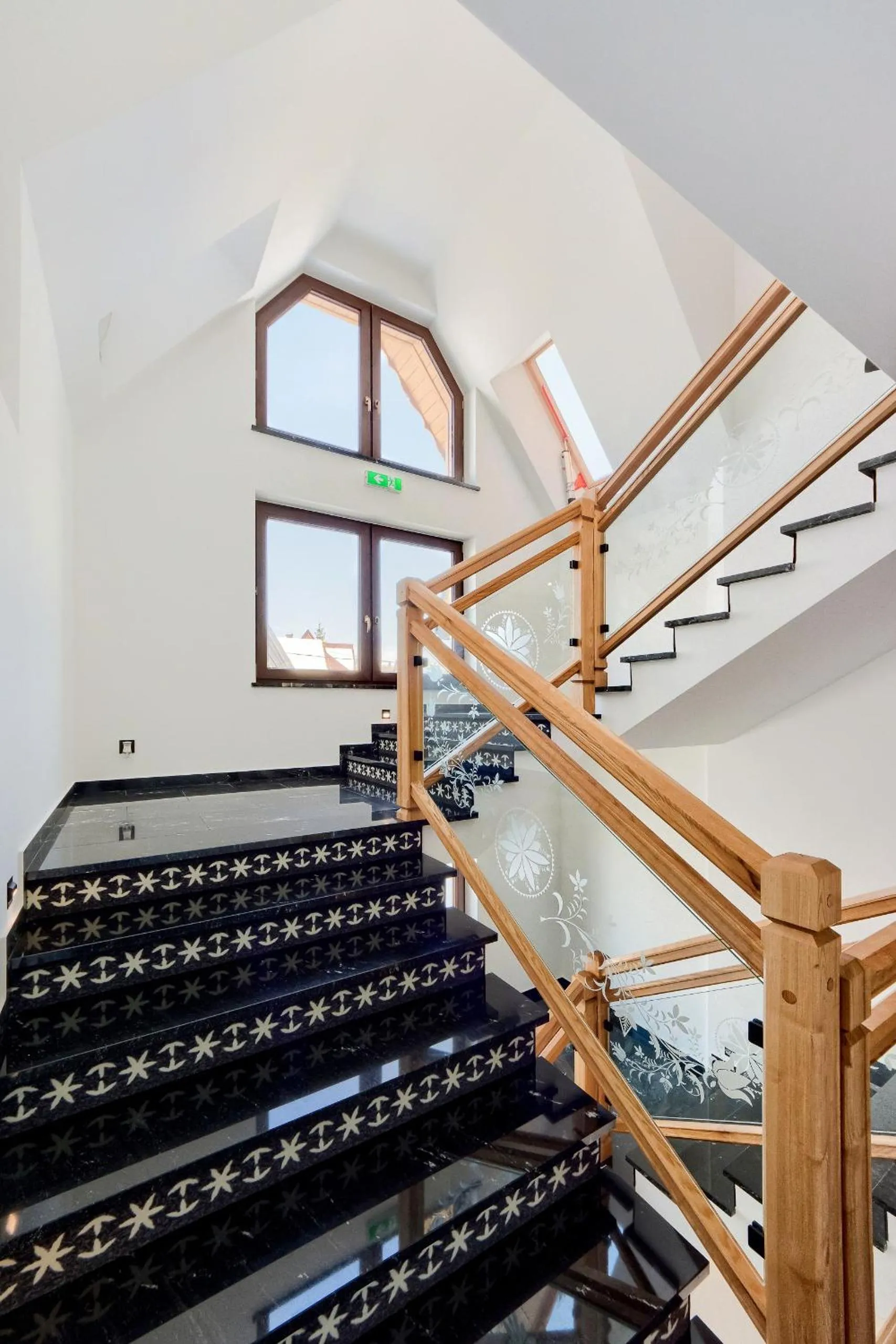 Lobby or reception in Apartamenty Willa Kamila Zakopane z Jacuzzi