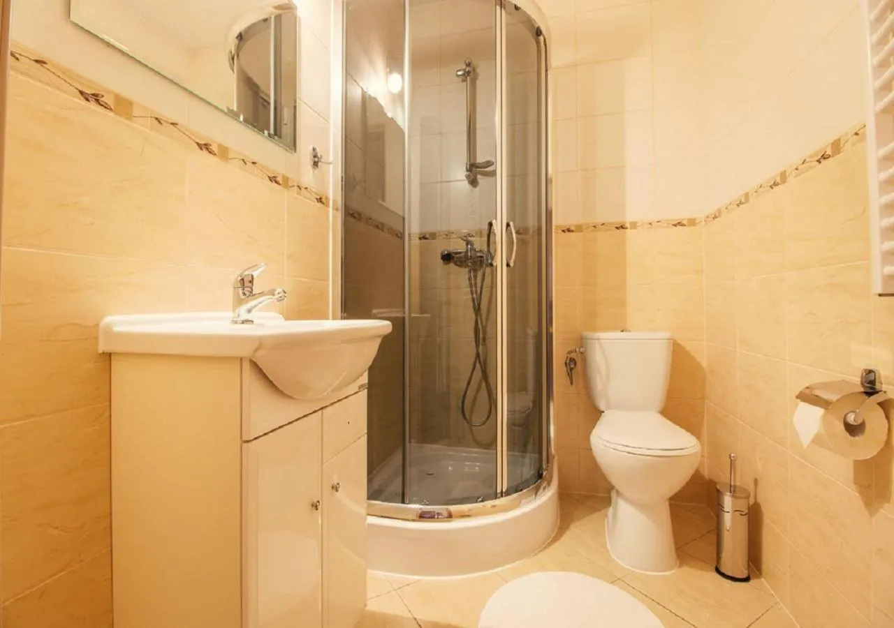 Shower in Apartamenty Willa Kamila Zakopane z Jacuzzi