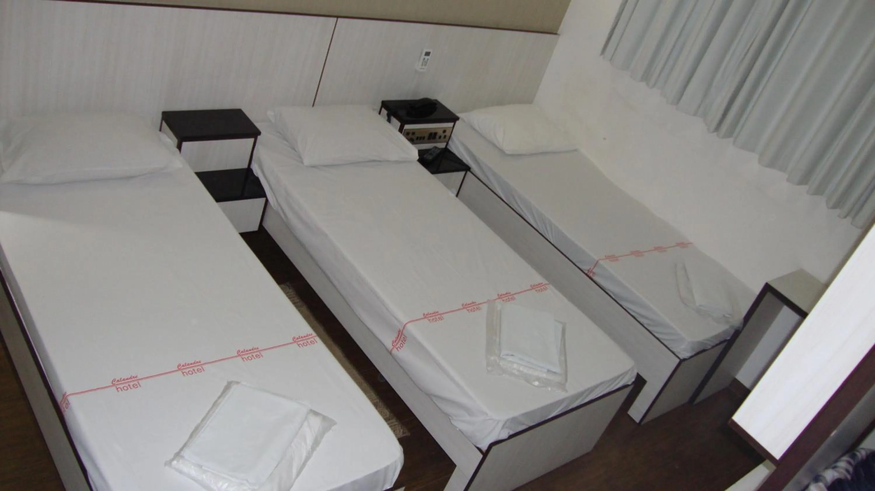 Bed in Calandre Hotel
