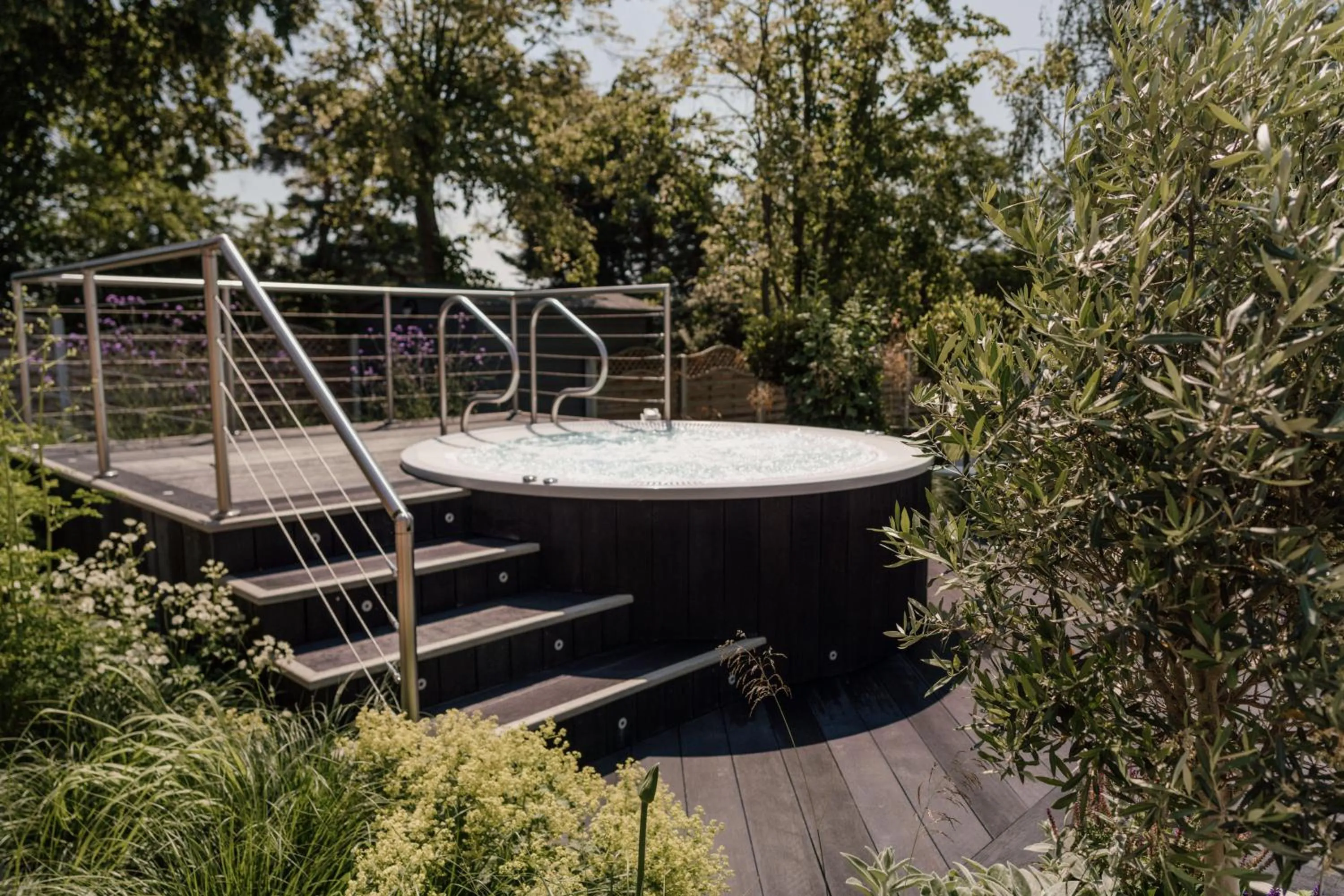 Shower in Pontlands Park Hotel