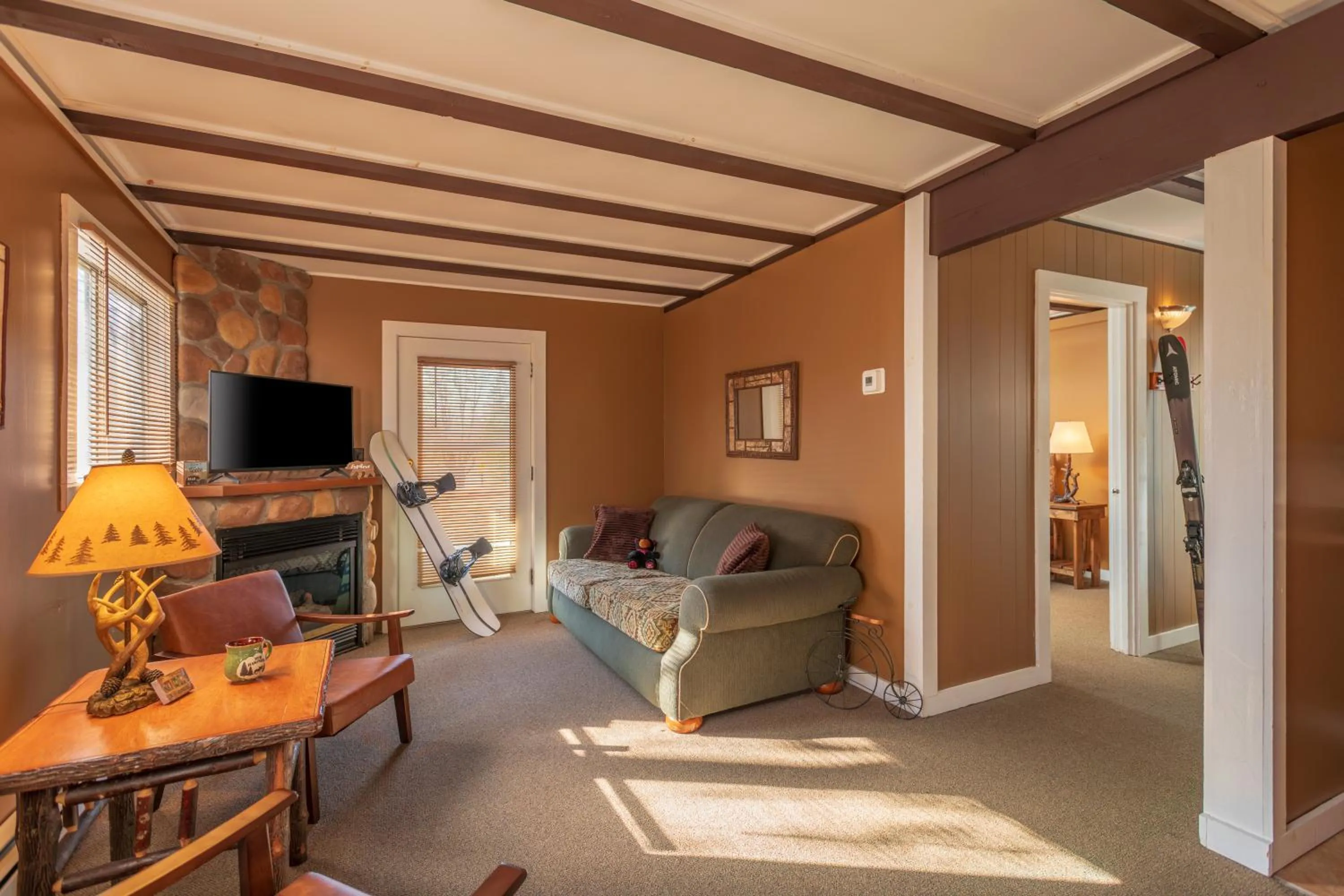 Living room in Whitneys Inn at Black Mountain