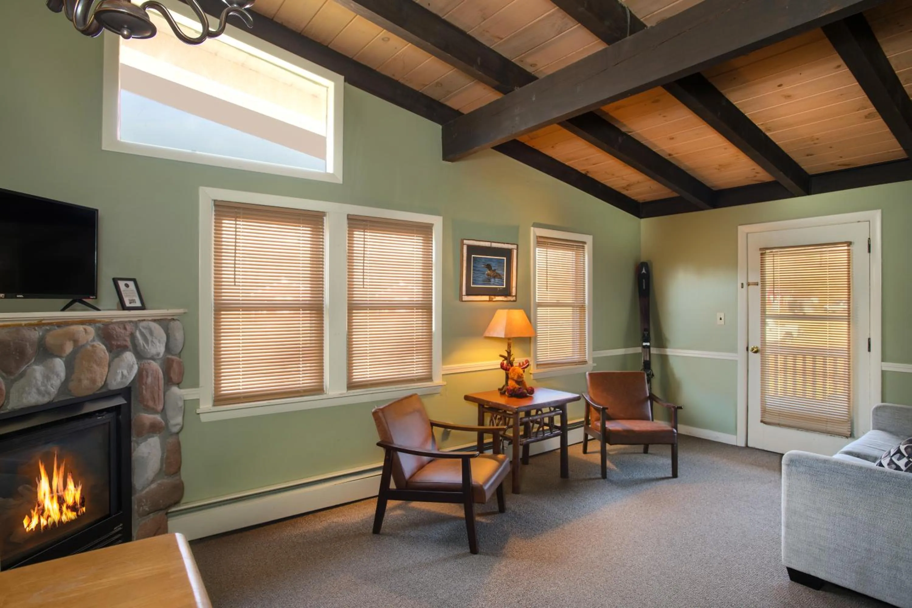 Living room in Whitneys Inn at Black Mountain