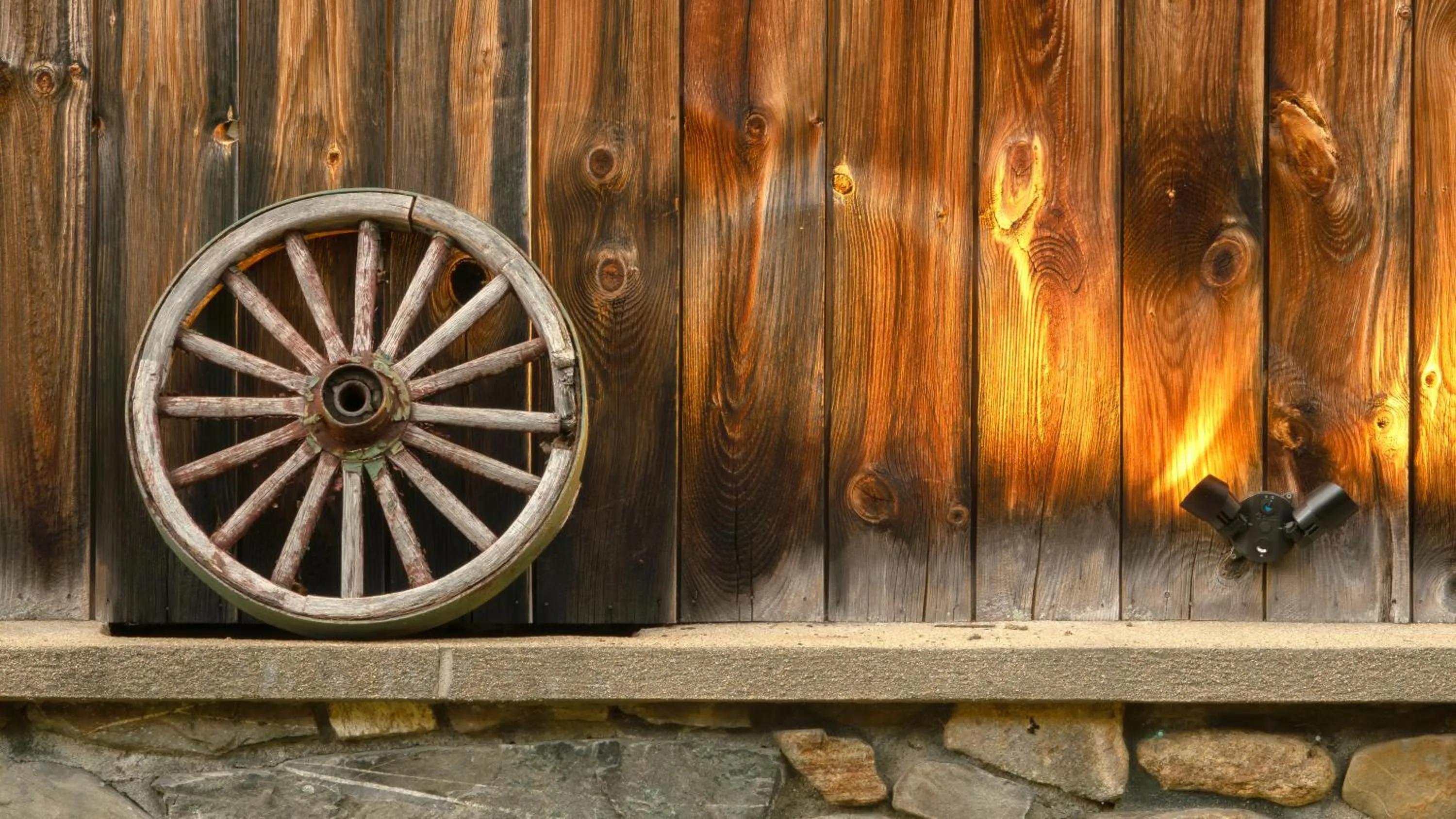 Decorative detail in Whitneys Inn at Black Mountain