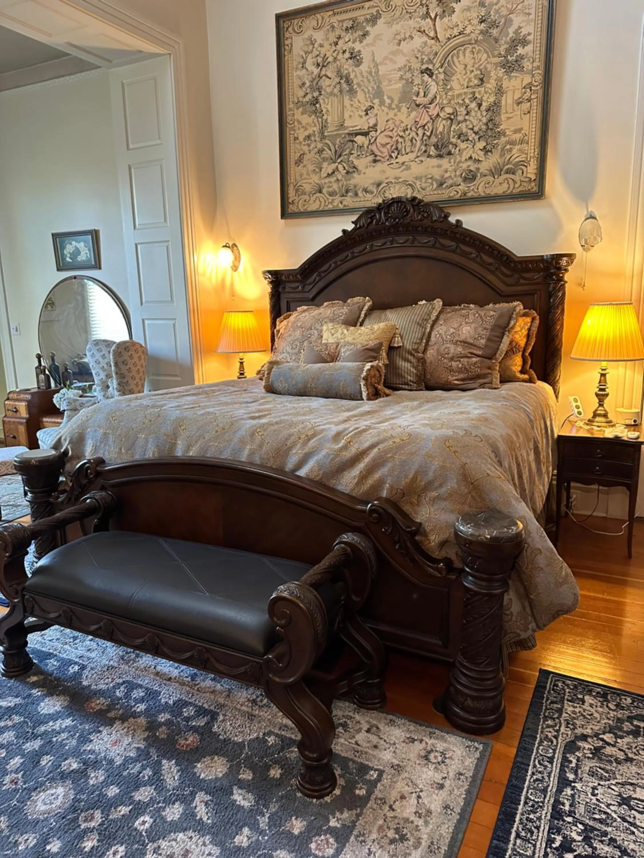 Bed in The Blenman Inn