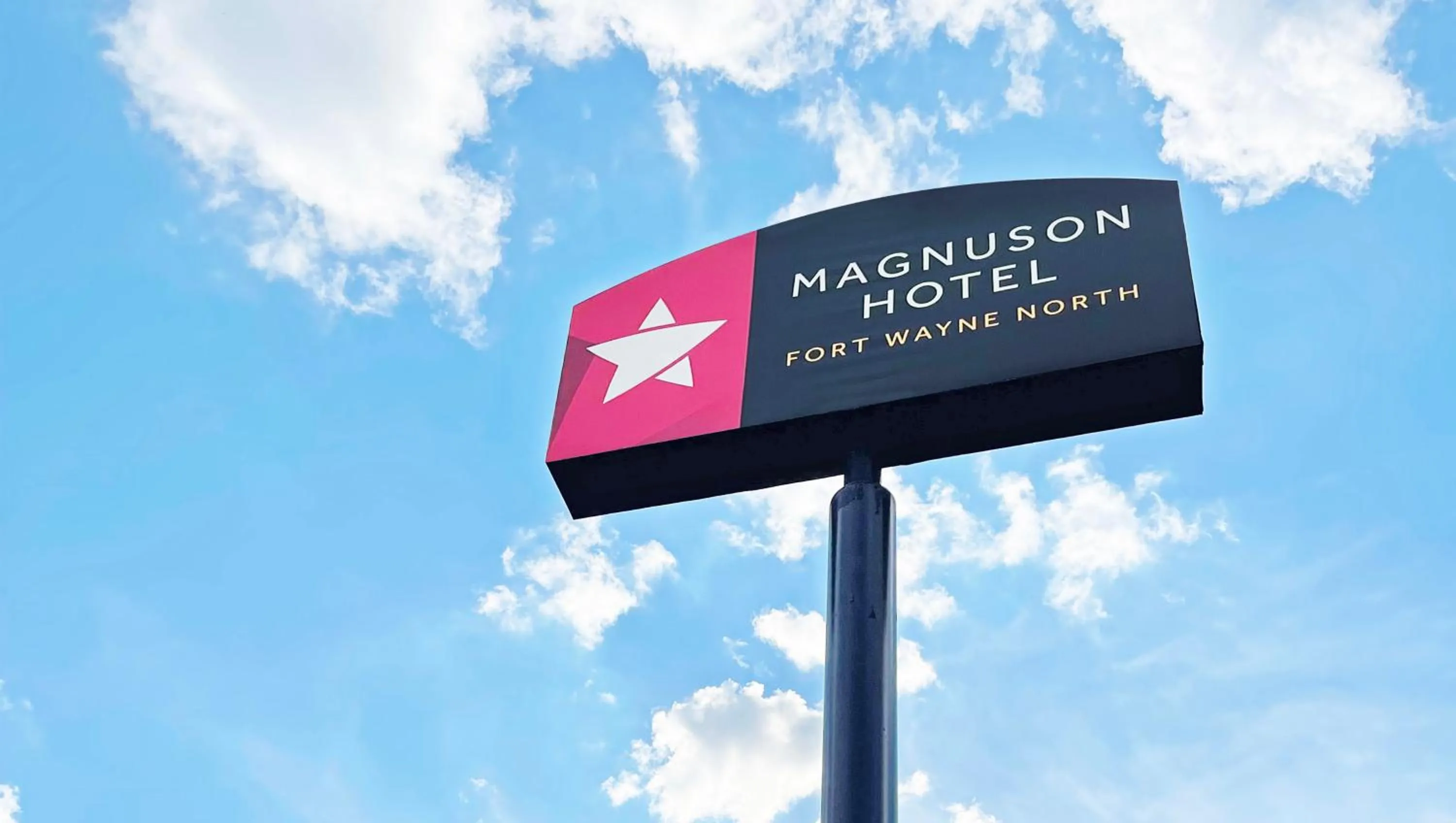 Logo/Certificate/Sign in Magnuson Hotel Fort Wayne North - Coliseum
