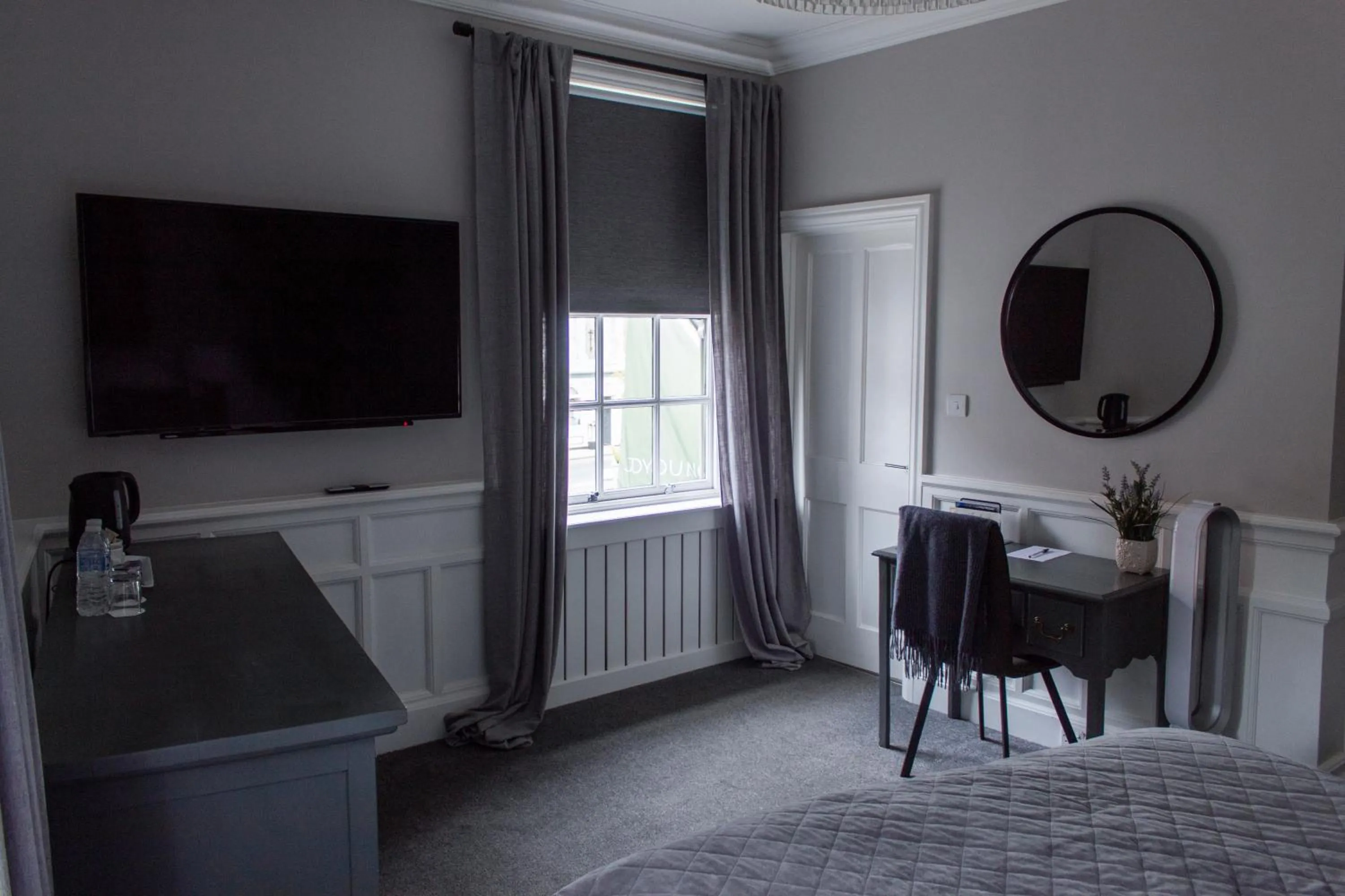 TV and multimedia, Bed in J.D.Young