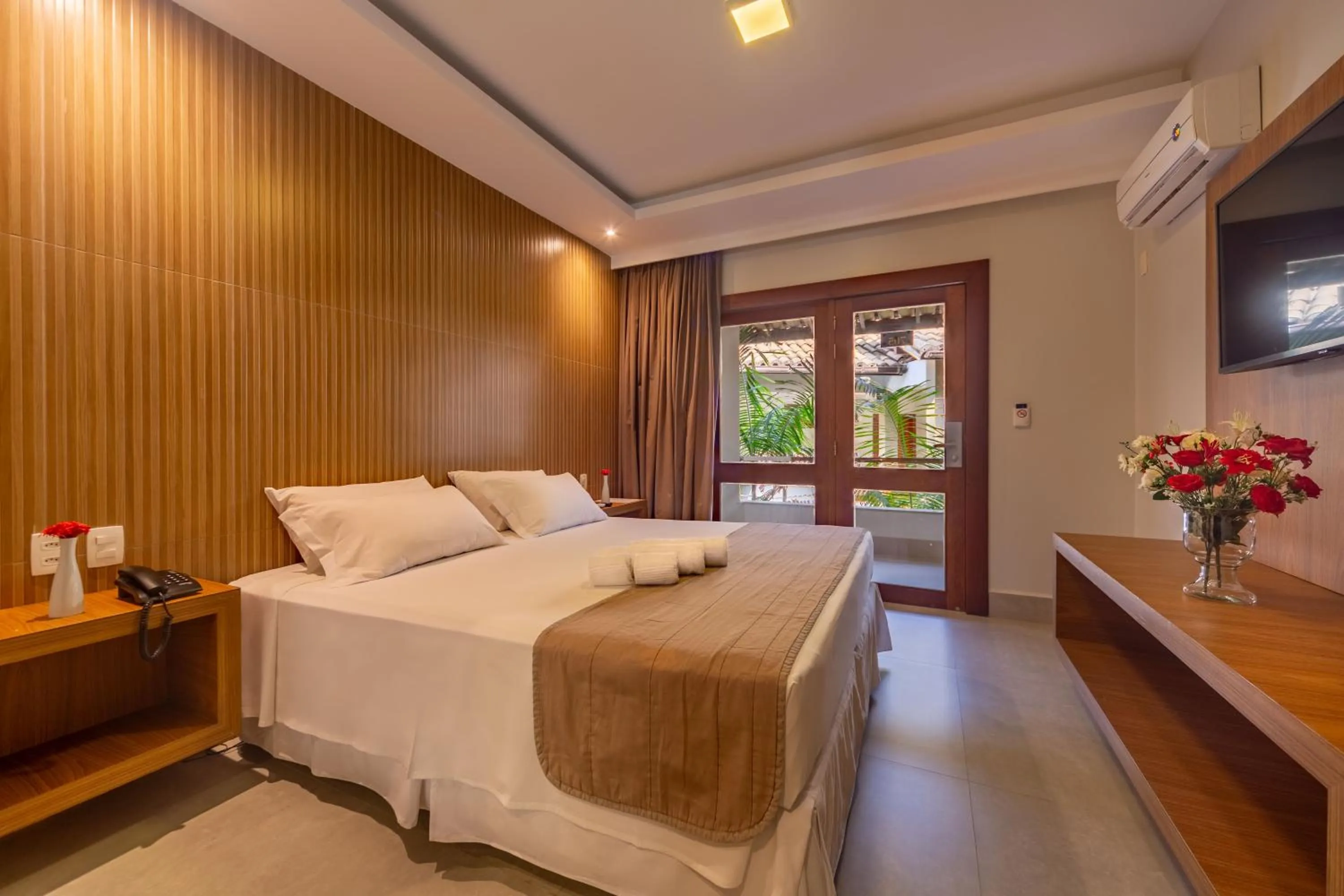 Bed in Quinta do Sol Praia Hotel