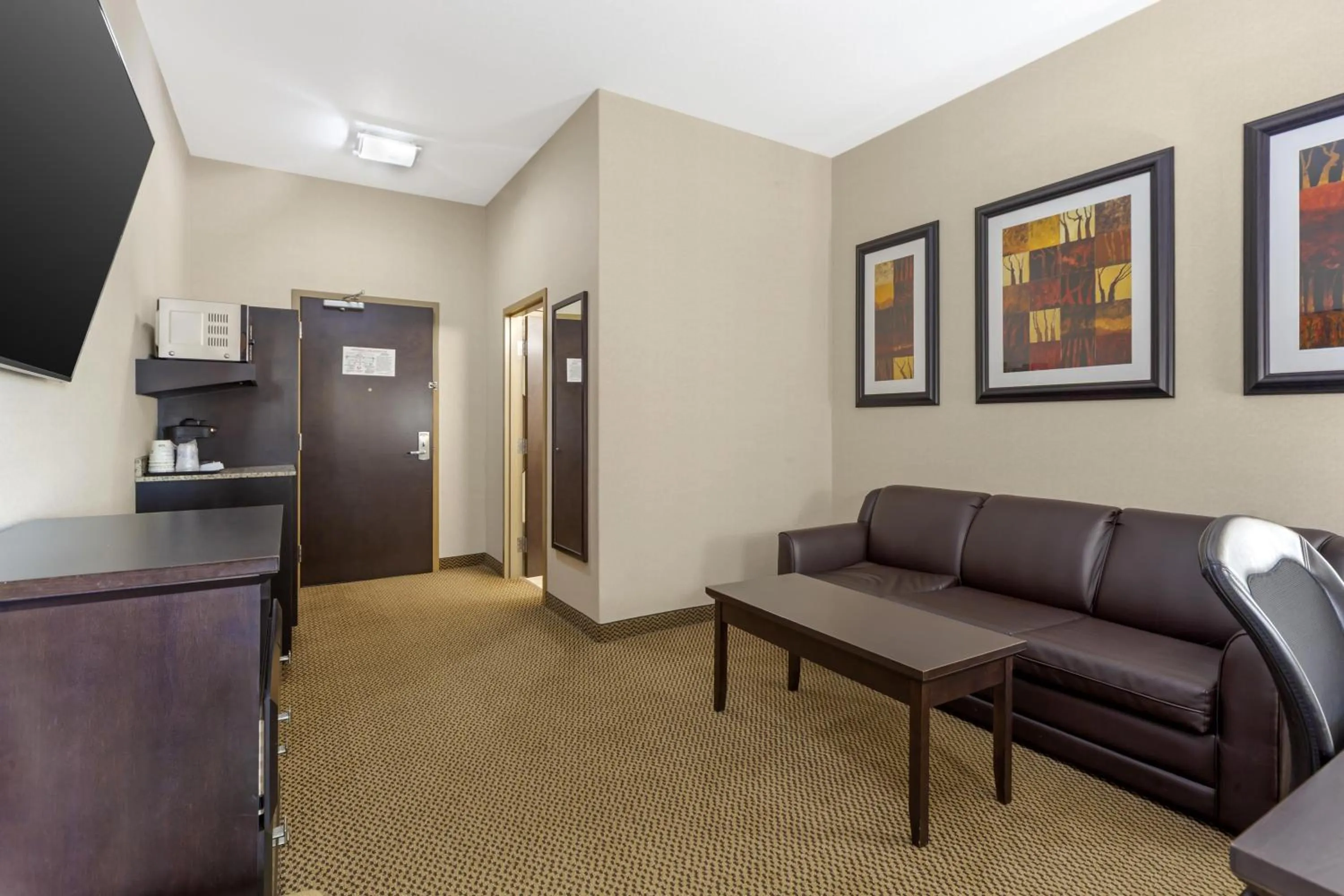 Photo of the whole room in Best Western Bonnyville Inn & Suites