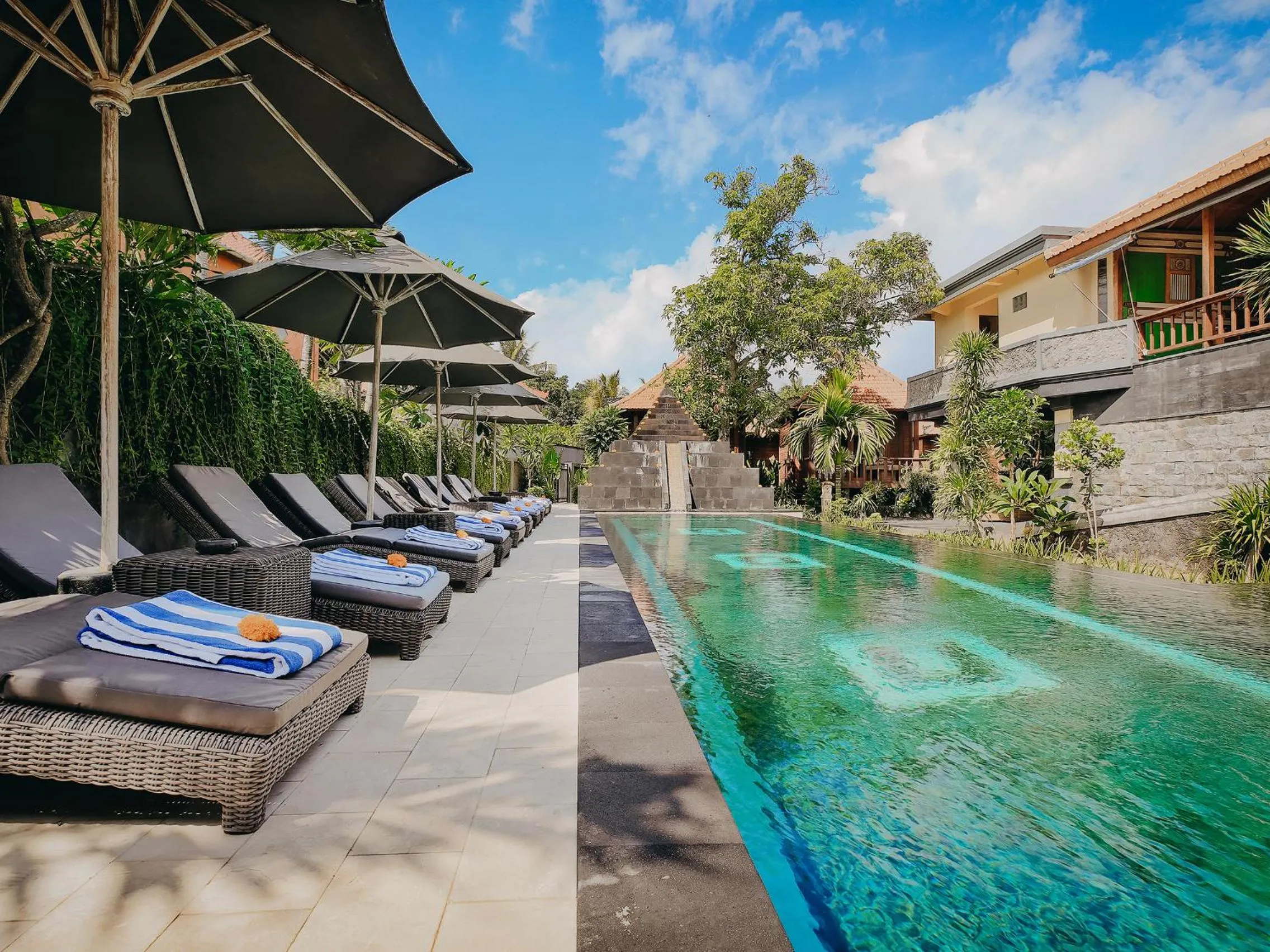 Swimming pool in Bale Gede Lembongan