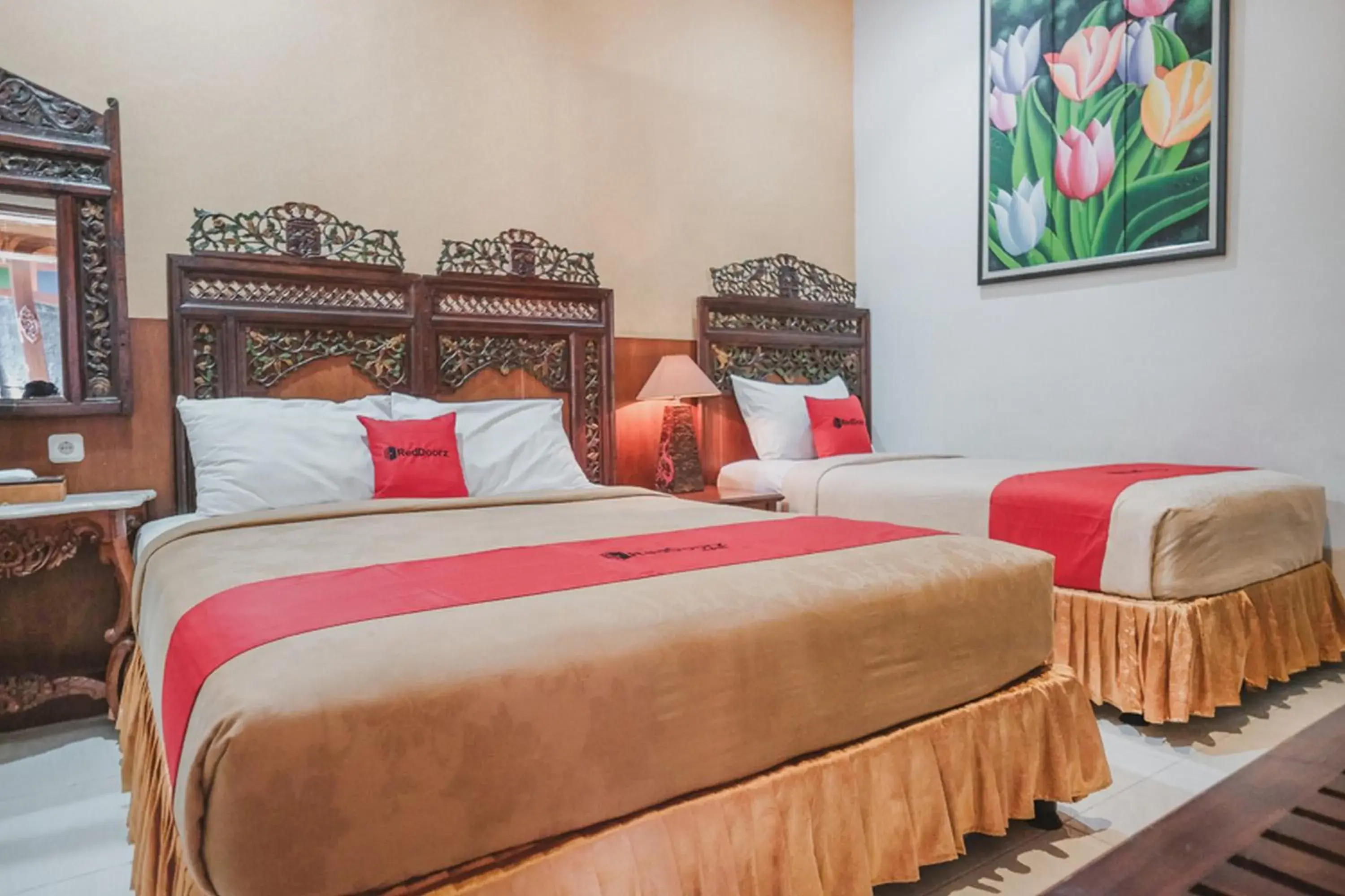 Family Room in RedDoorz near Galeria Mall 2 Family Room in RedDoorz near Galeria Mall 2