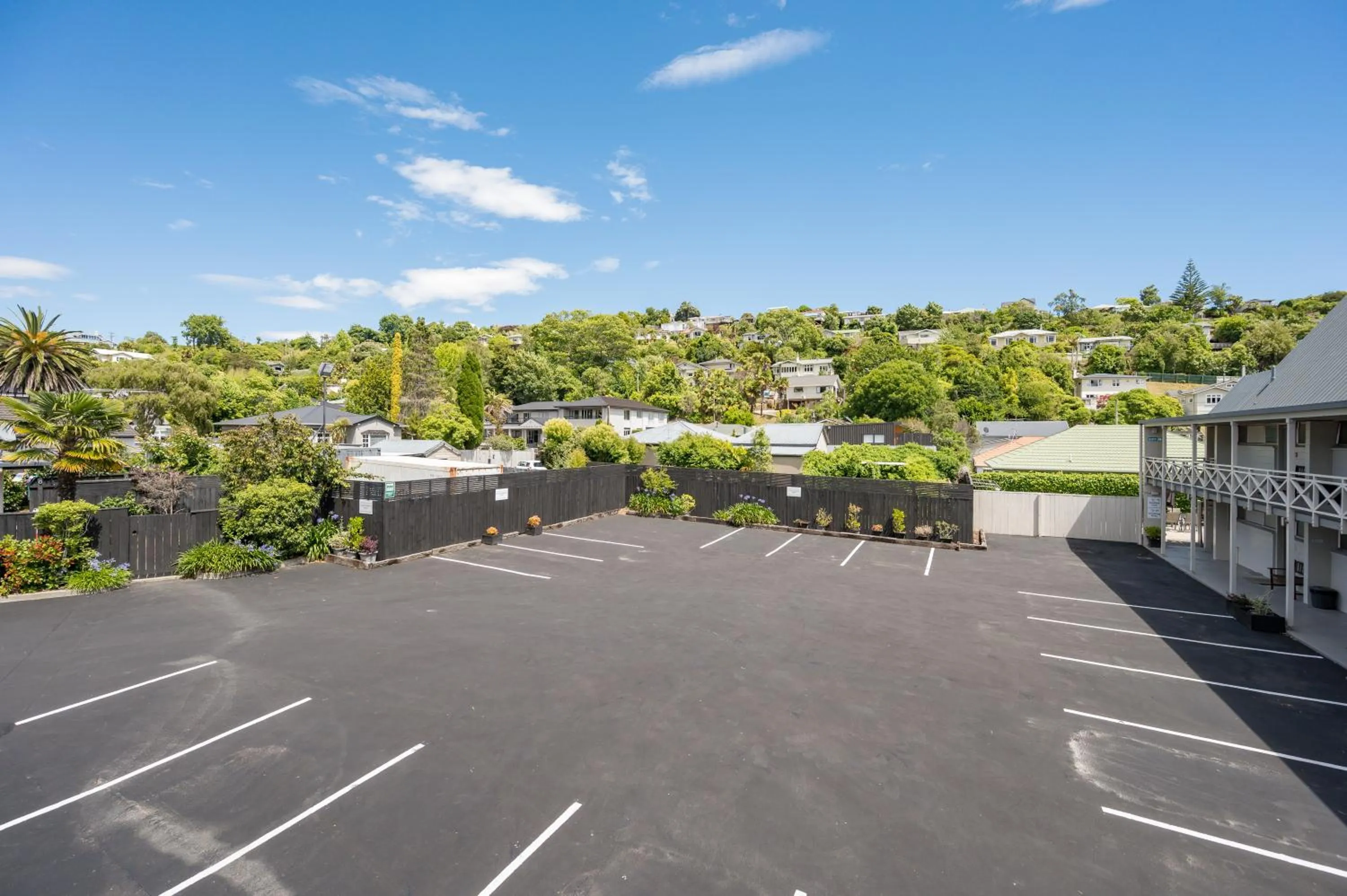 Parking in Admirals Motor Inn