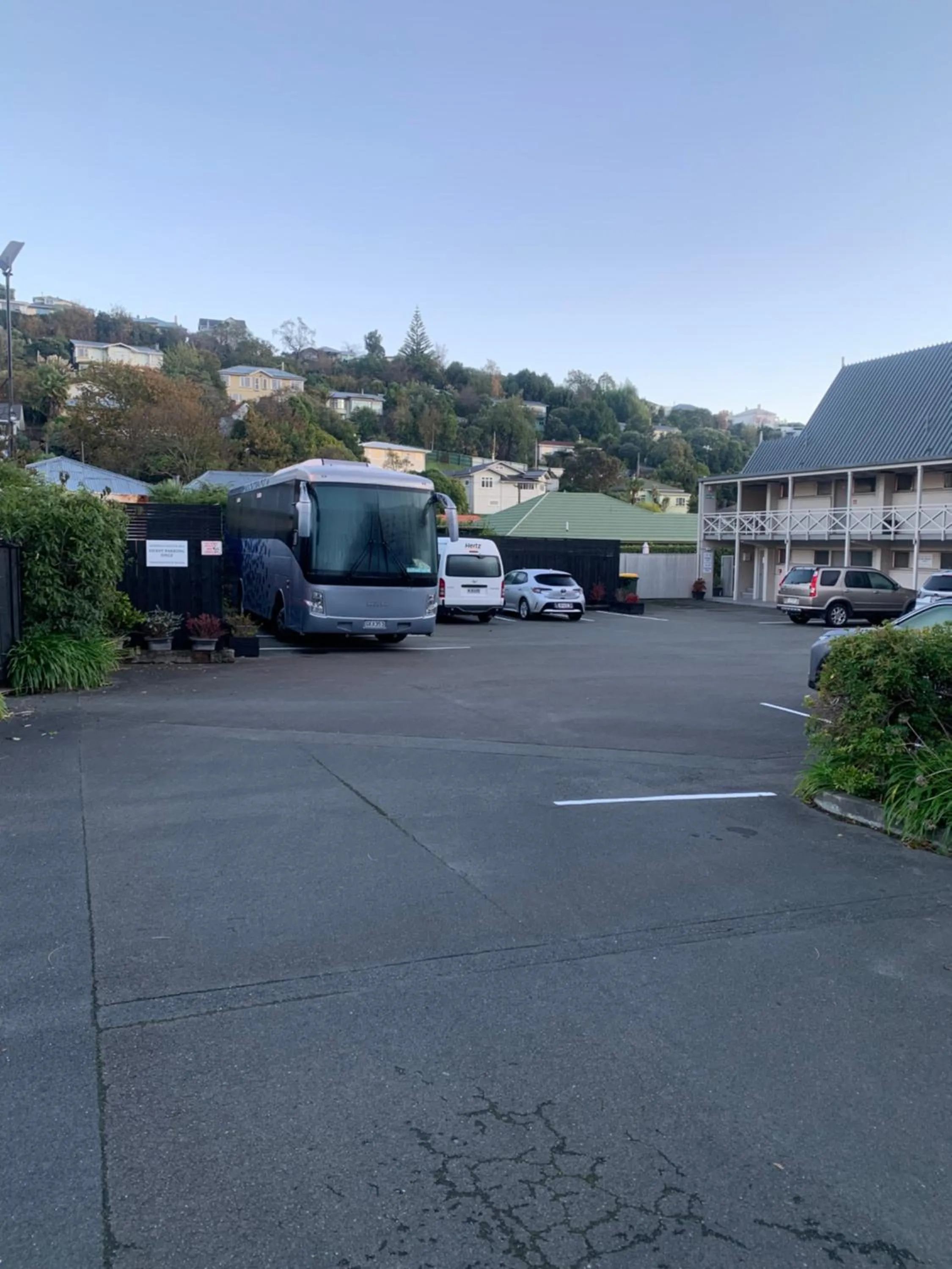 Parking in Admirals Motor Inn