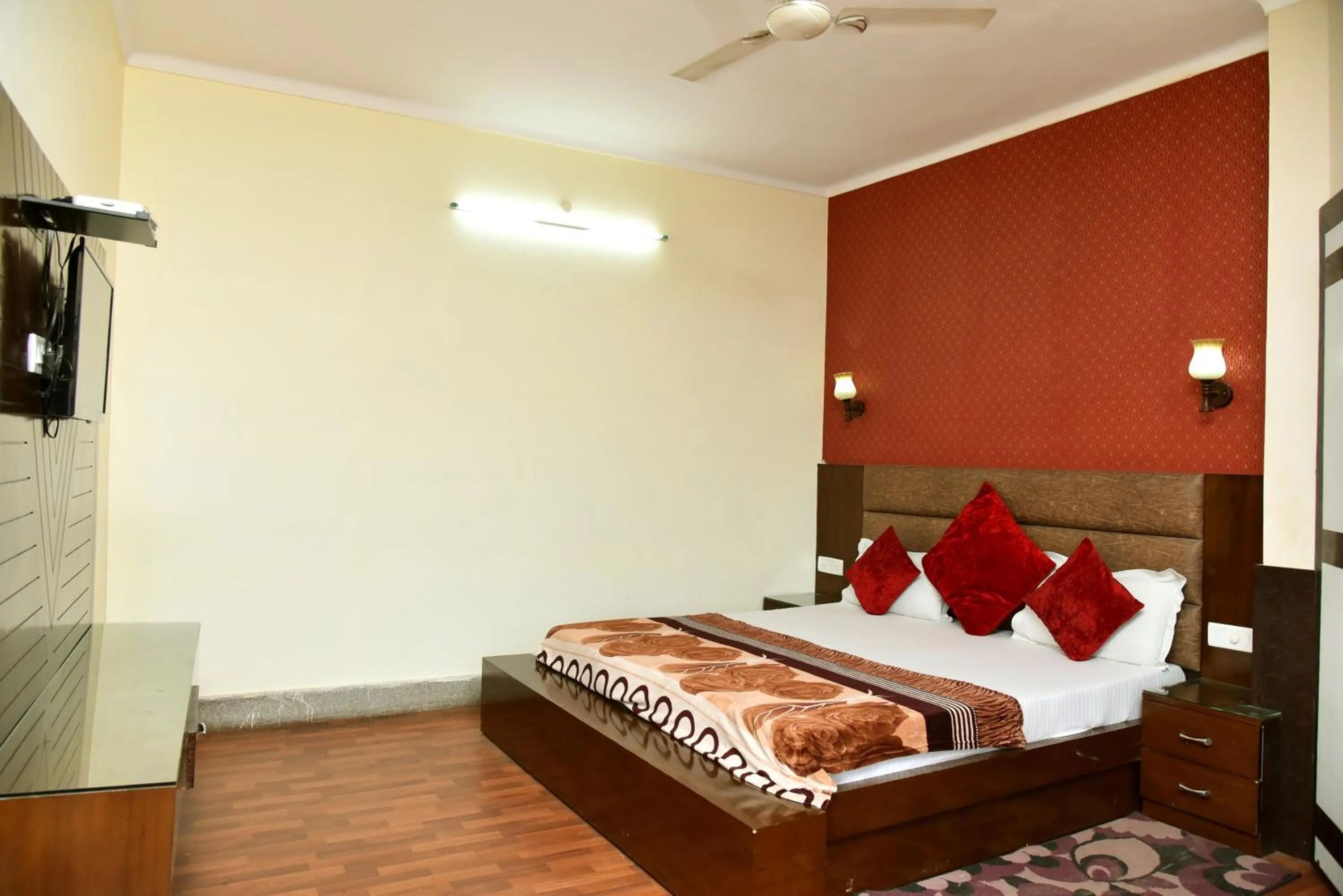 Bed in Hotel Ganga Basin