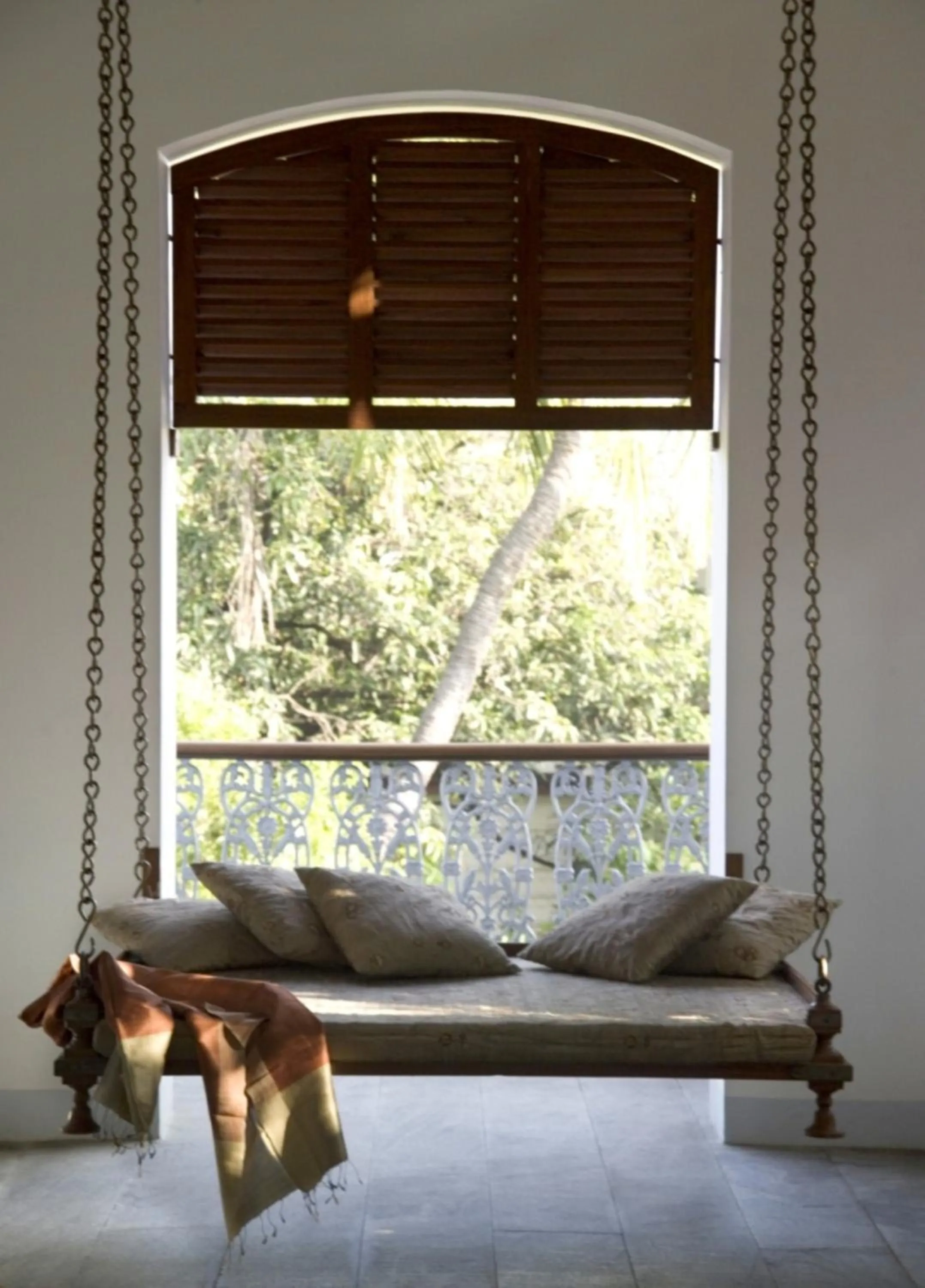 Decorative detail in Le Dupleix