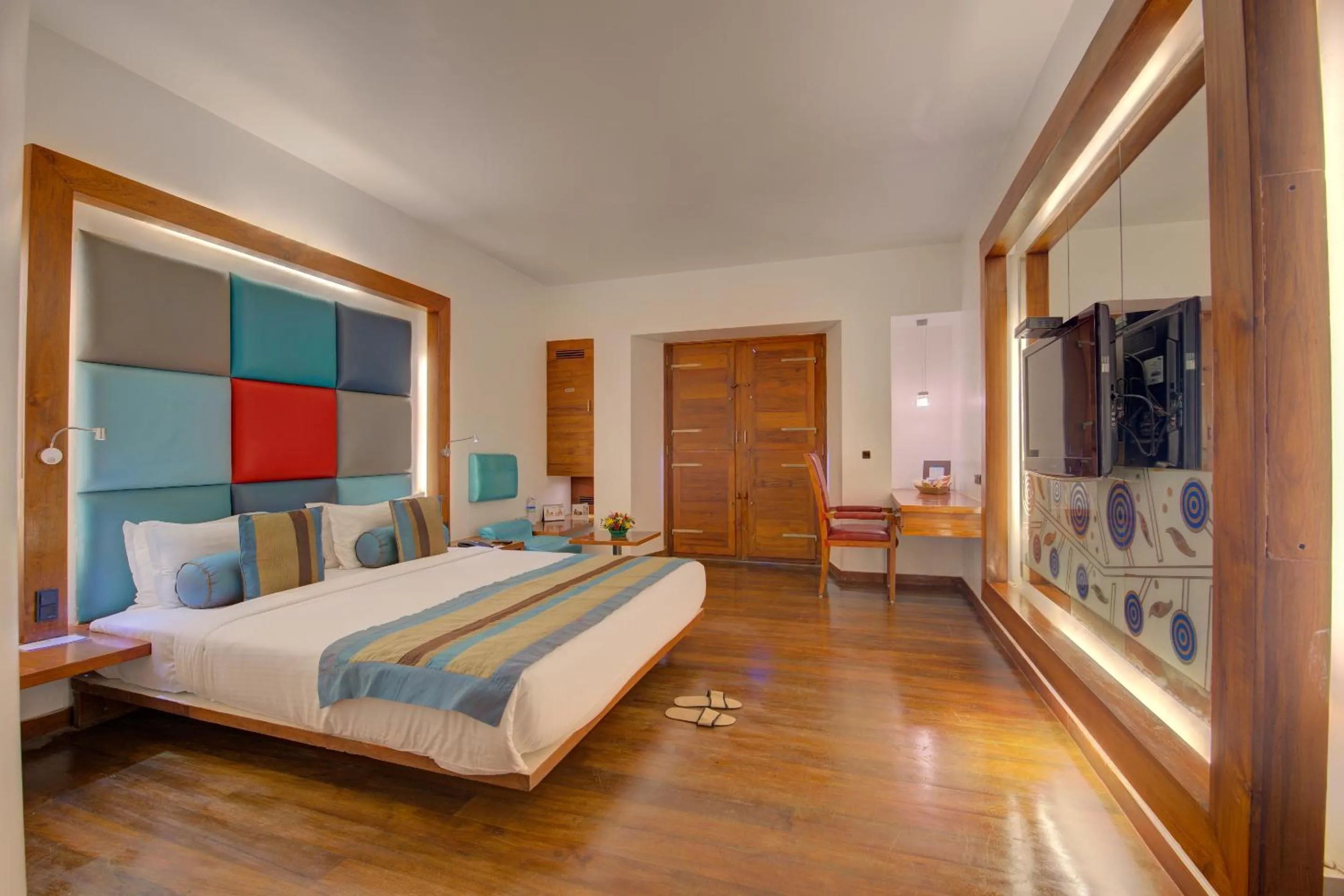 Photo of the whole room, Bed in The Promenade