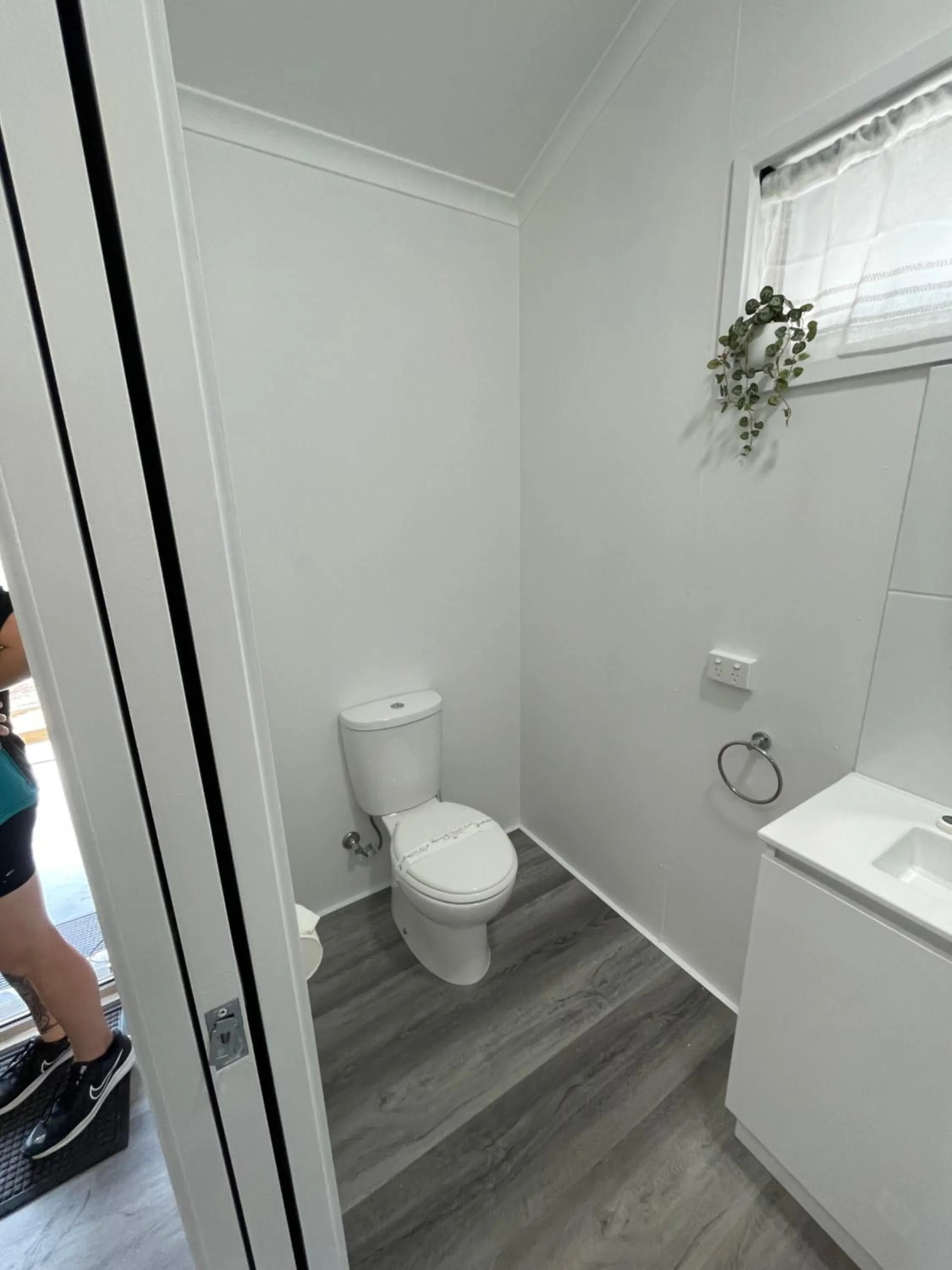 Toilet in Ellis Beach Oceanfront Holiday Park