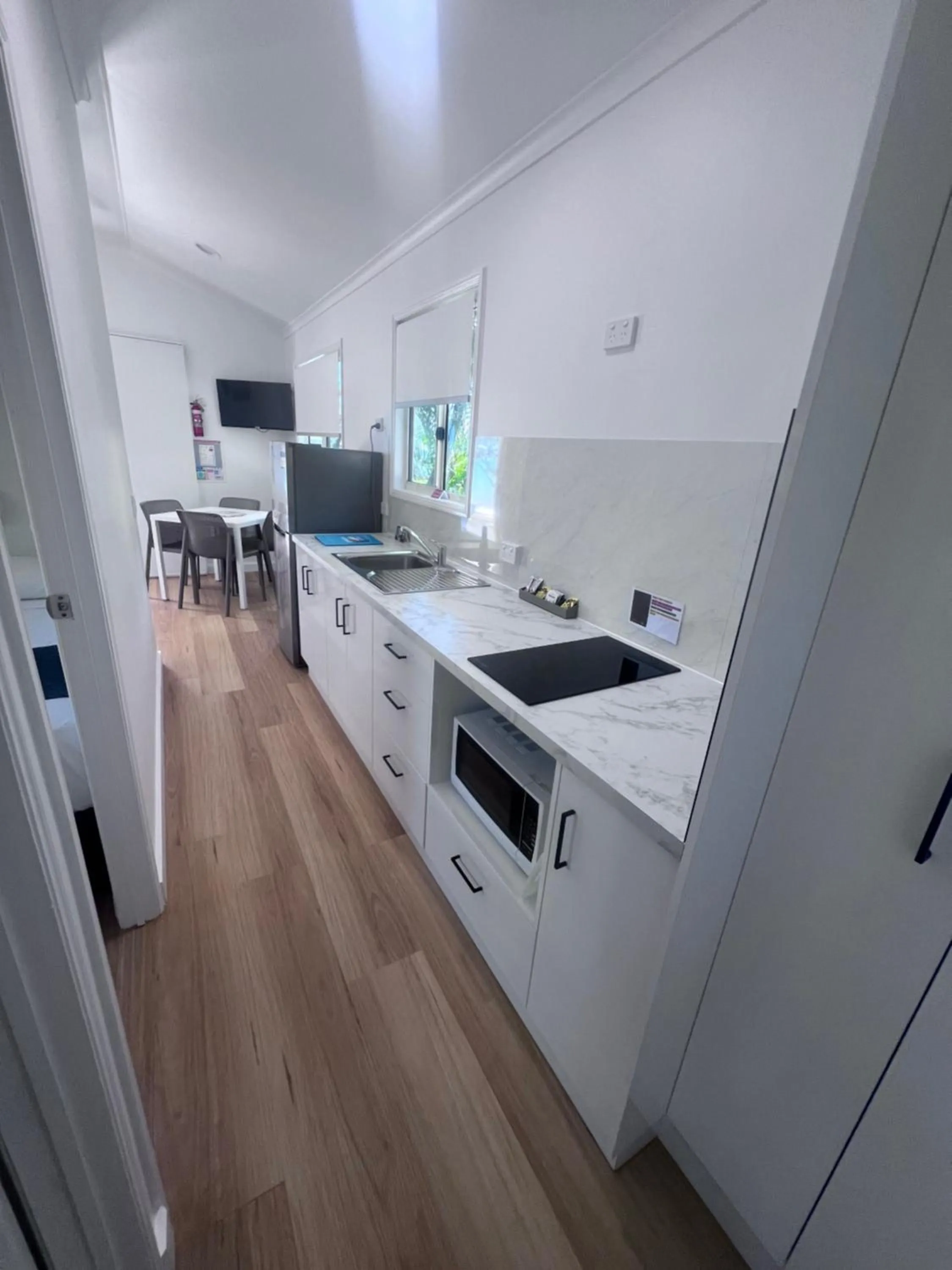 Kitchen or kitchenette in Ellis Beach Oceanfront Holiday Park