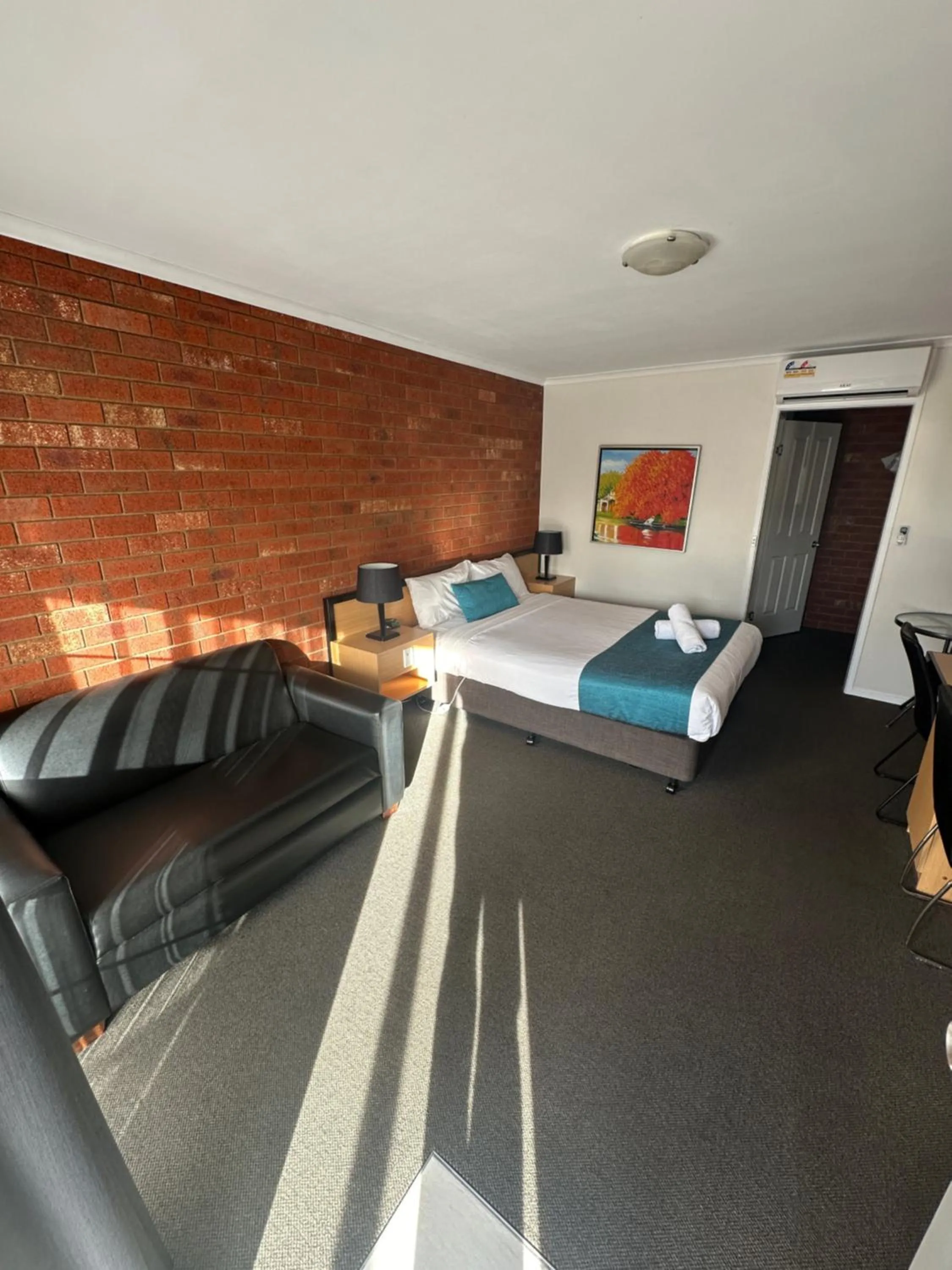 Bed in Pevensey Motor Lodge